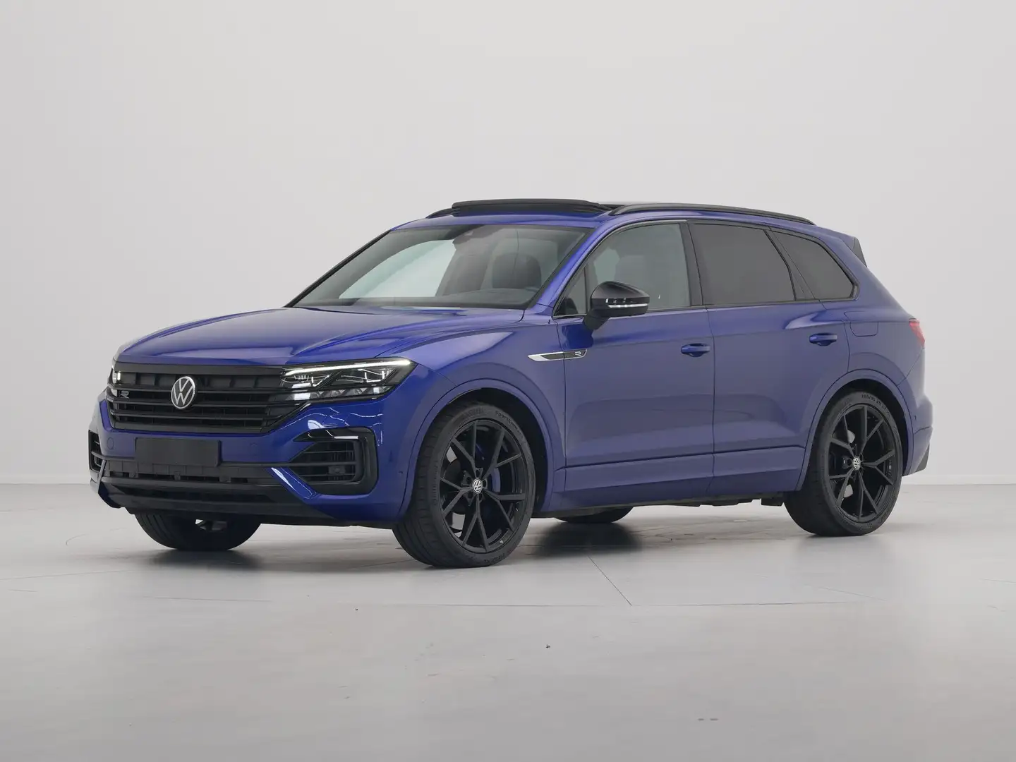 Volkswagen Touareg 3.0 TSi 4MOTION R 463pk Luchtvering Panorama Stoel Blauw - 2