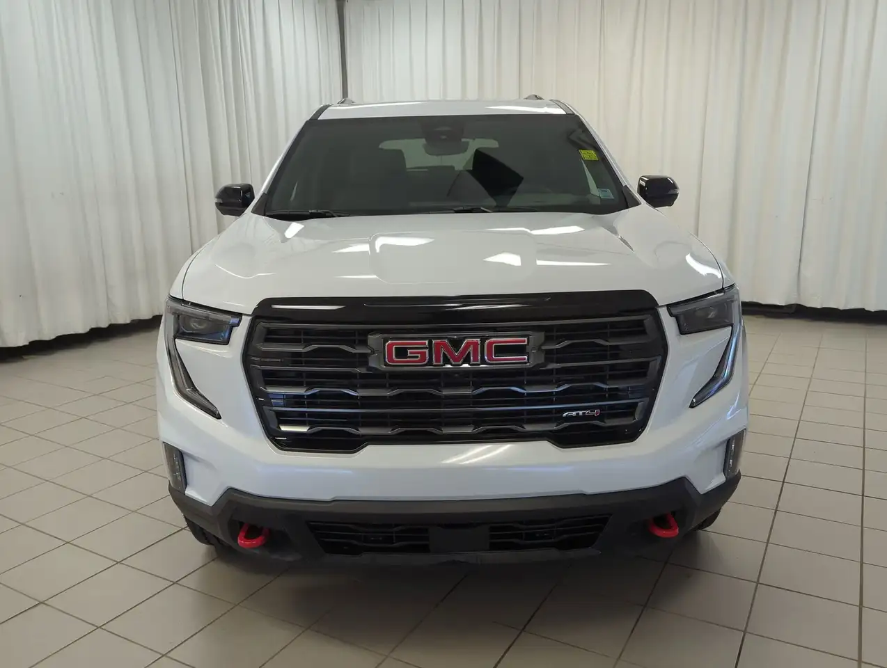 GMC Acadia снимка GMC Acadia
