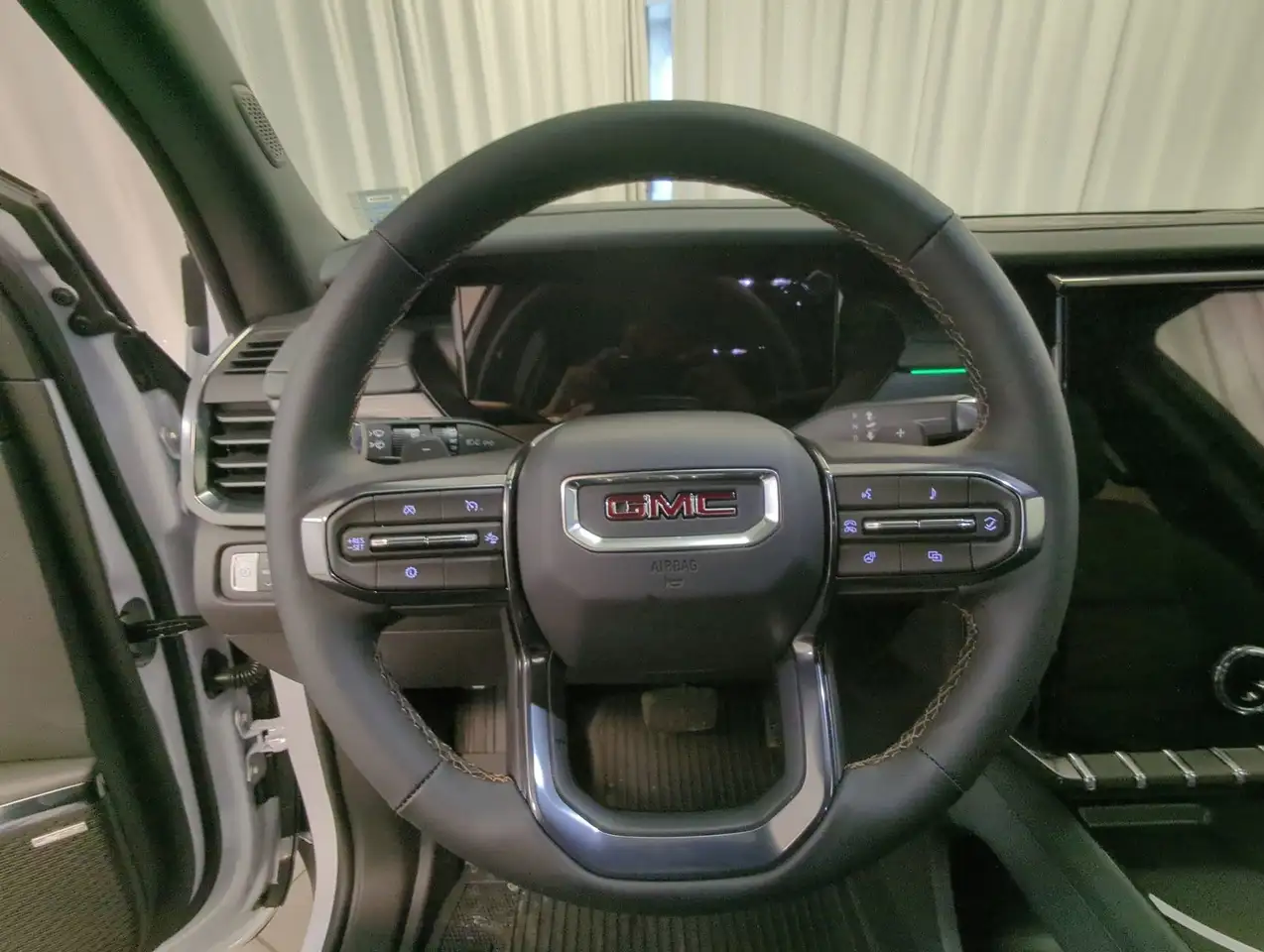 GMC Acadia снимка GMC Acadia