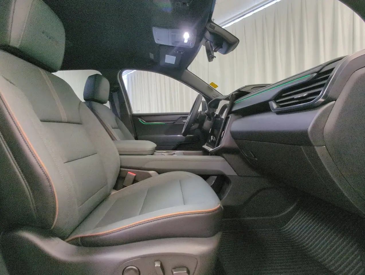 GMC Acadia снимка GMC Acadia