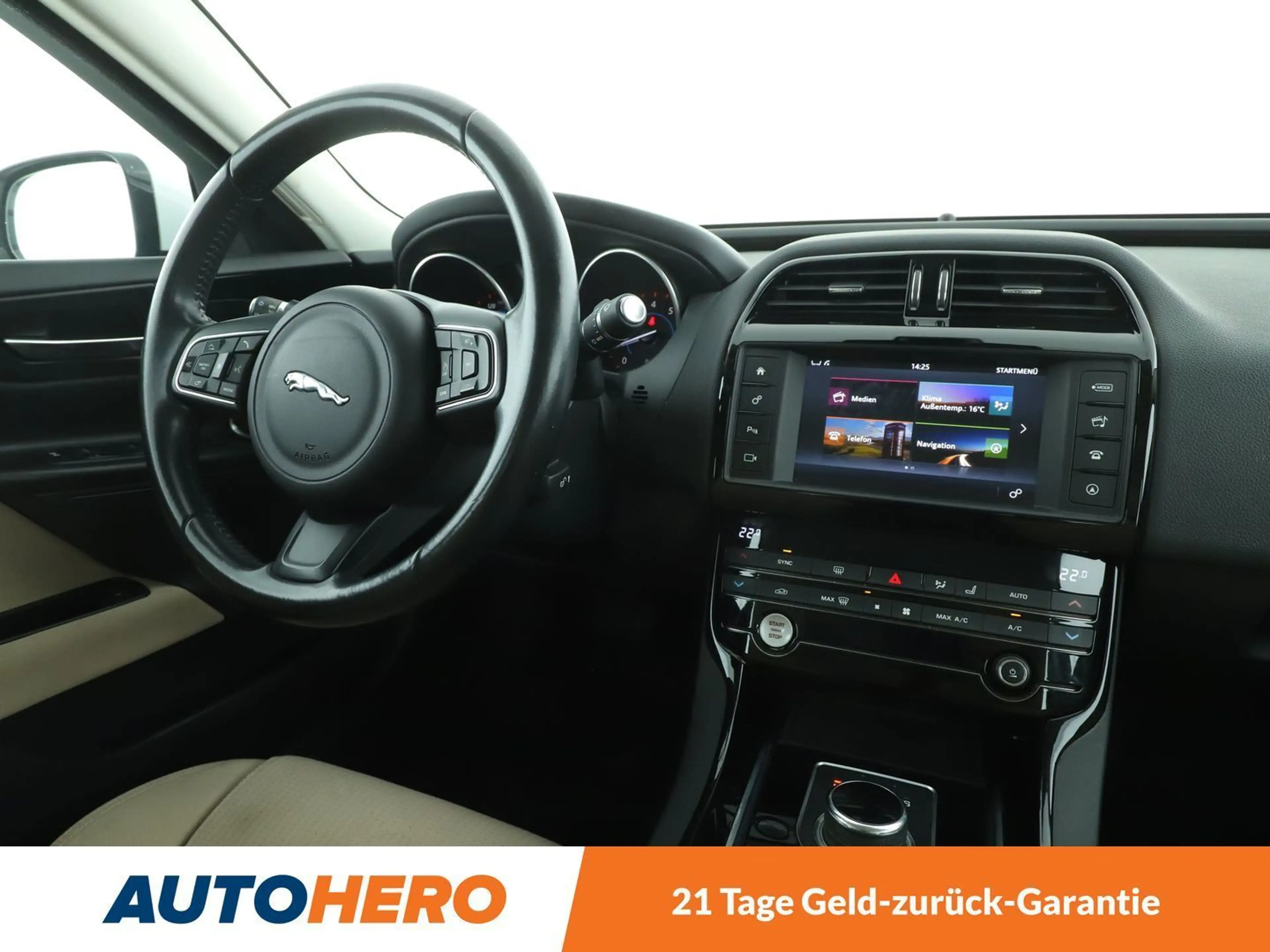 Jaguar XE 20t Pure Aut.*NAVI*TEMPO*CAM*PDC*KLIMA*GARANTIE* — photo 13