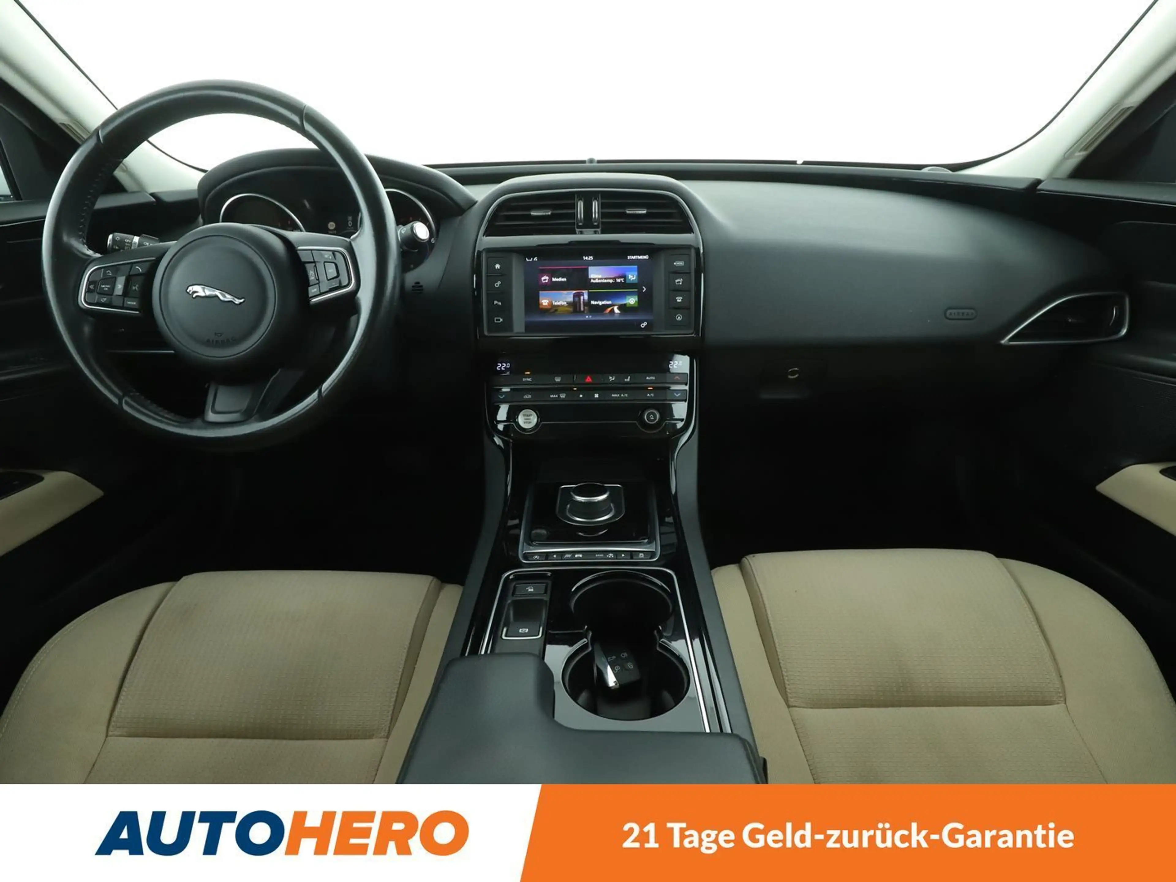 Jaguar XE 20t Pure Aut.*NAVI*TEMPO*CAM*PDC*KLIMA*GARANTIE* — photo 12