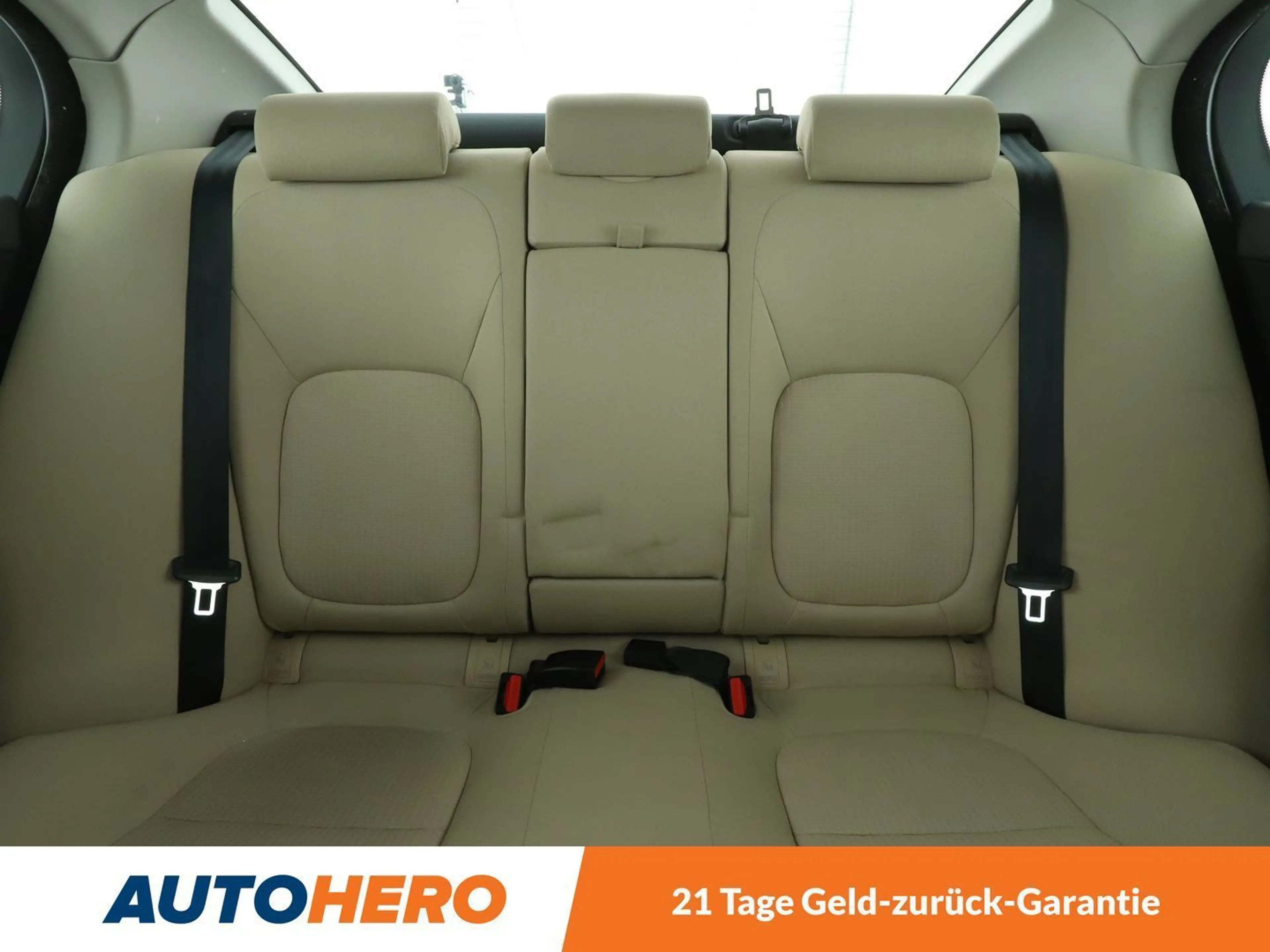 Jaguar XE 20t Pure Aut.*NAVI*TEMPO*CAM*PDC*KLIMA*GARANTIE* — photo 15
