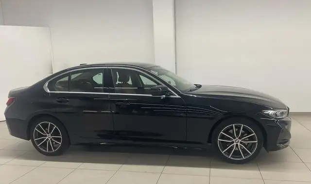 BMW 3 Series view 2