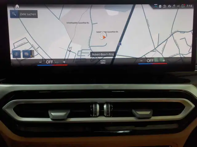 BMW 3 Series view 9