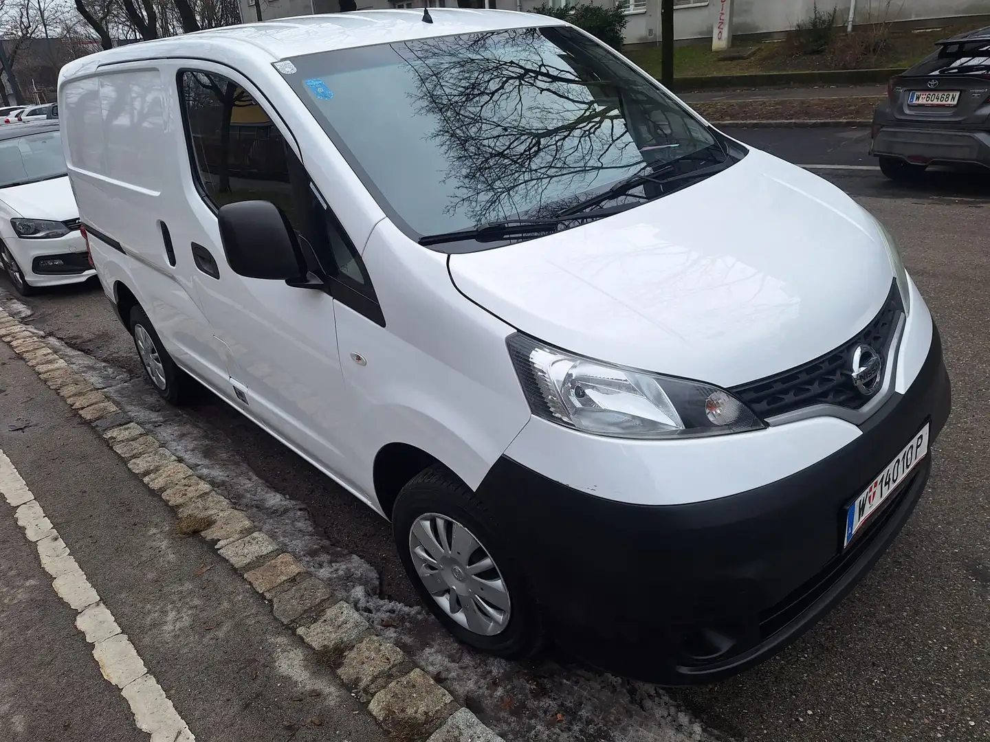 Nissan NV200 Weiß - 1