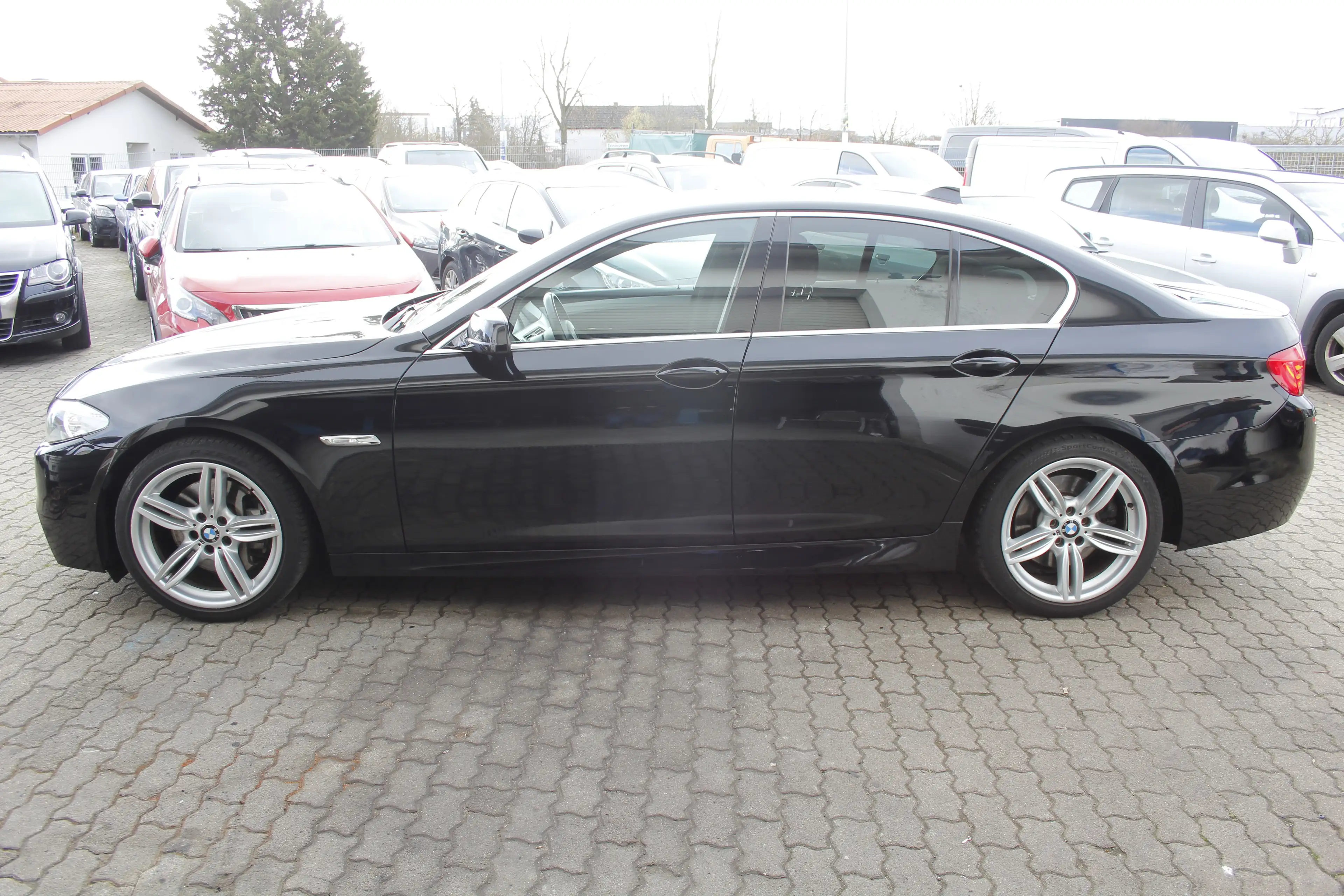 BMW 535 535 d M-Paket Auto Navi Xenon — photo 7