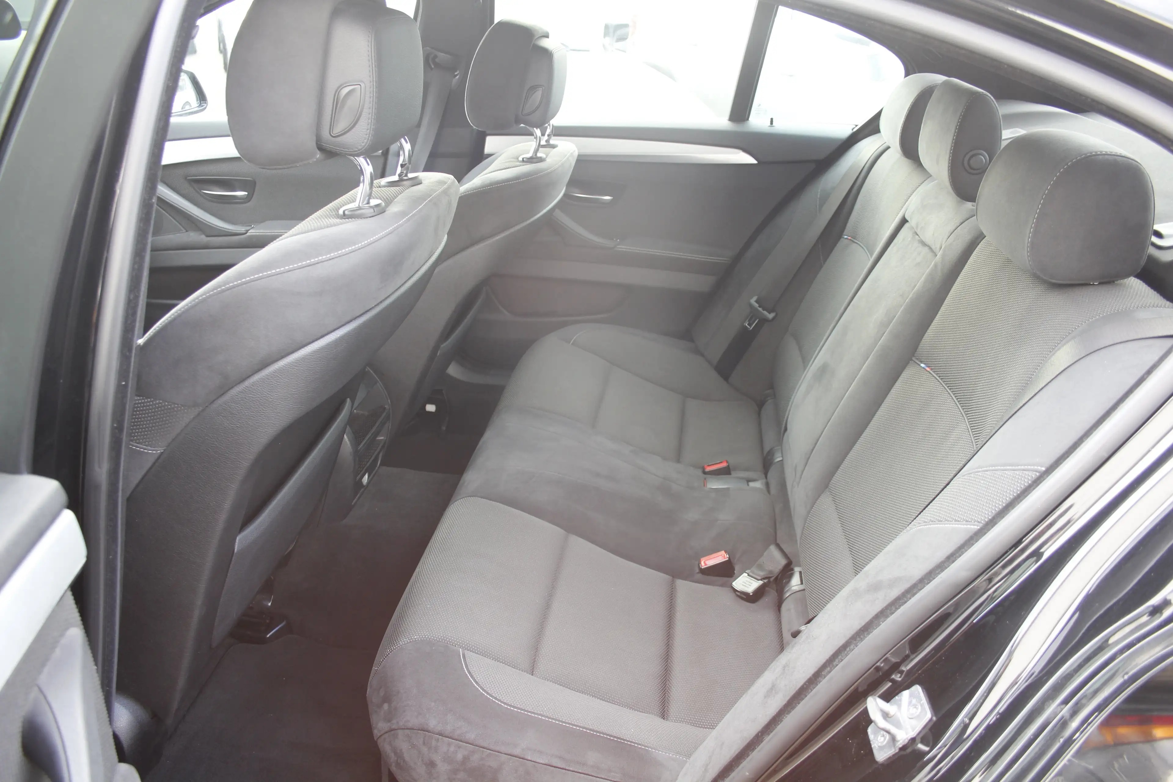 BMW 535 535 d M-Paket Auto Navi Xenon — photo 12