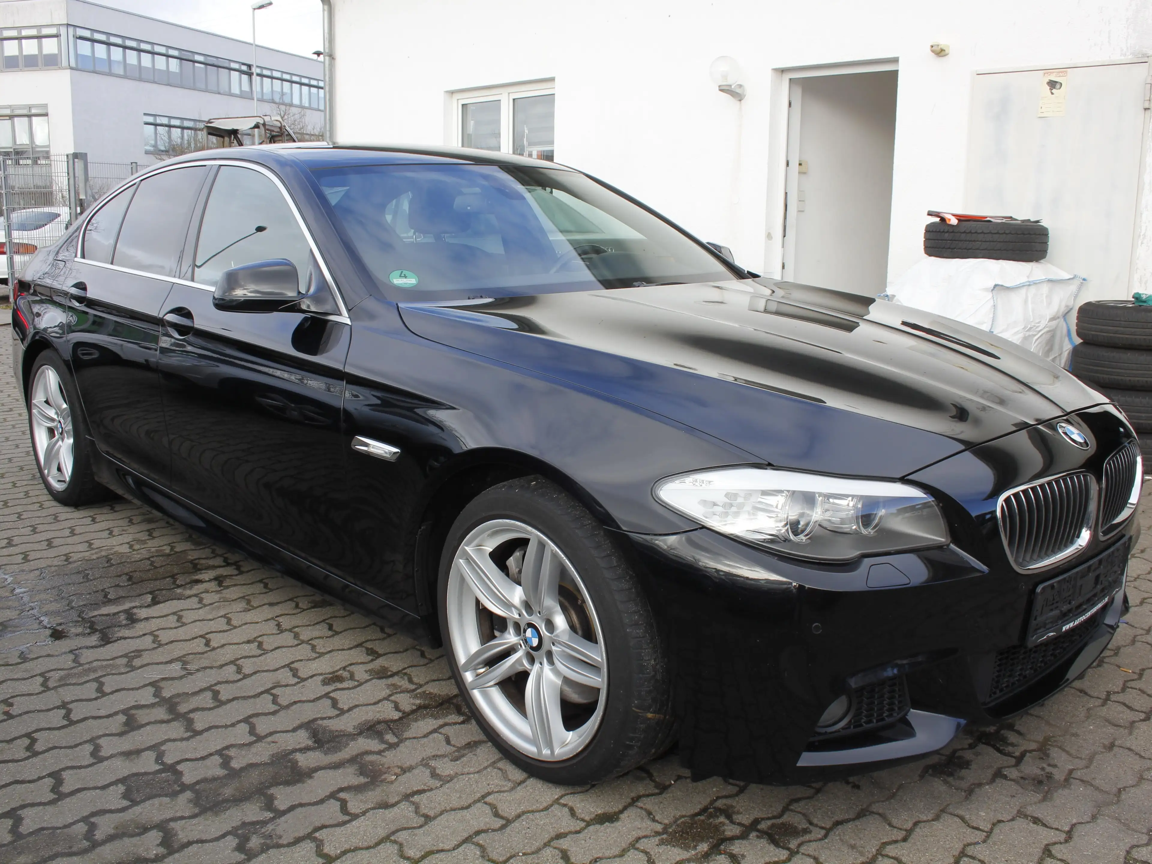 BMW 535 535 d M-Paket Auto Navi Xenon — photo 3