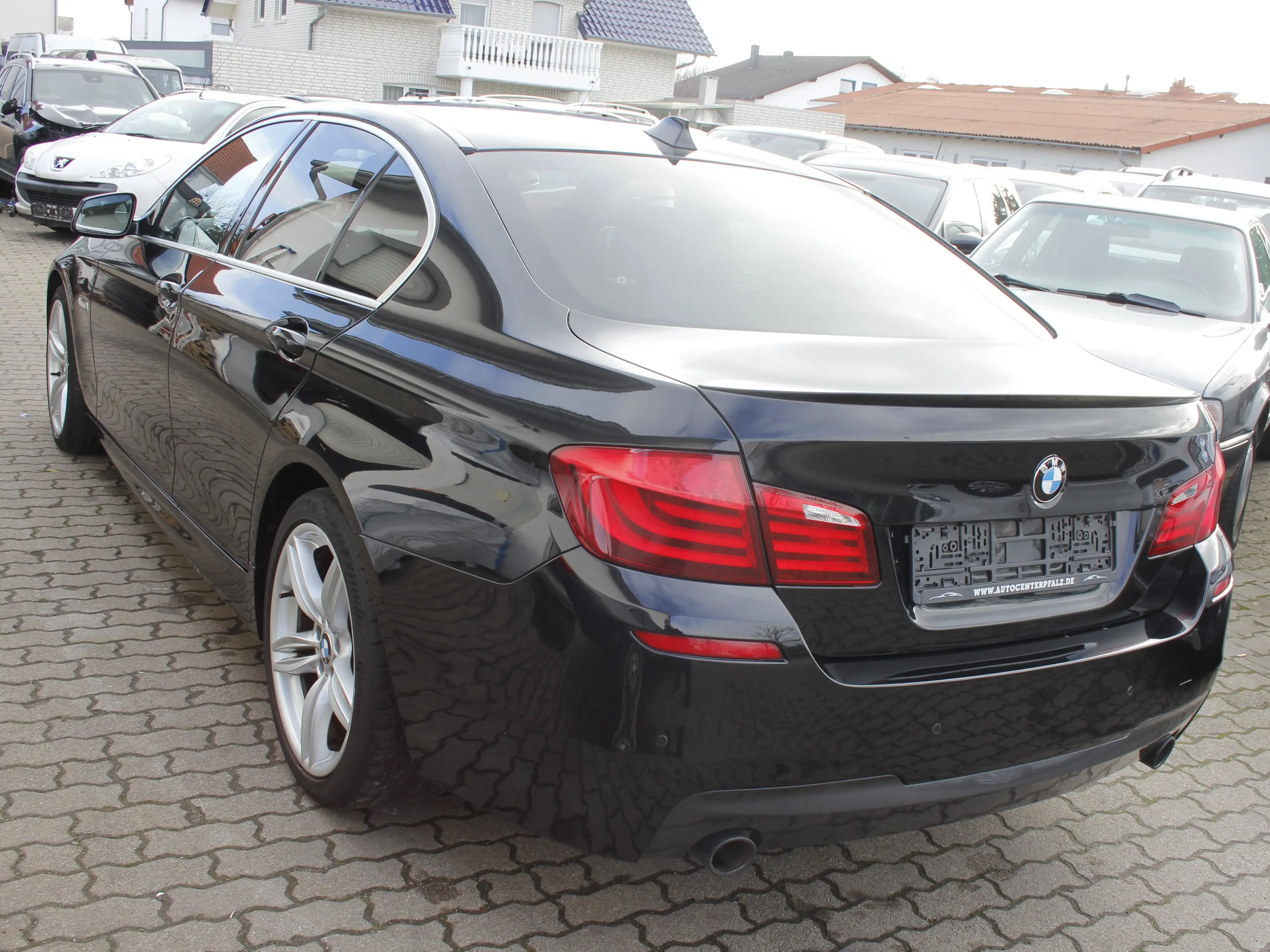 BMW 535 535 d M-Paket Auto Navi Xenon — photo 6