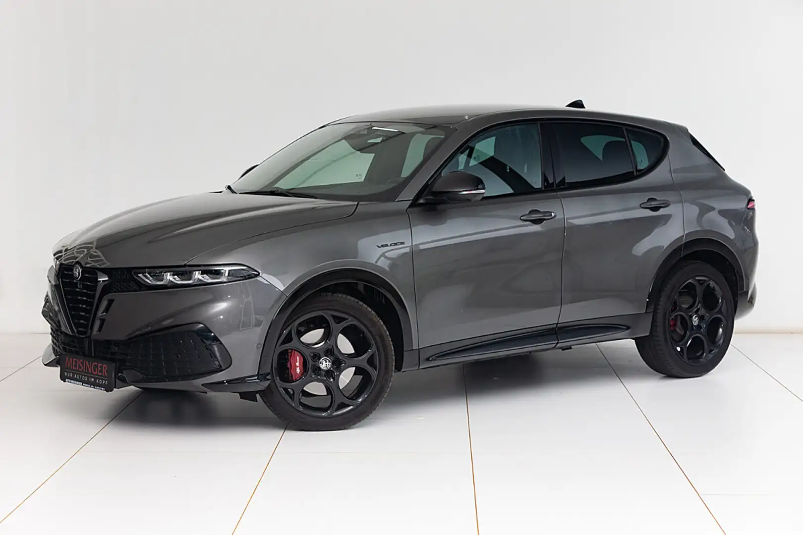Alfa Romeo Tonale 1.6 Multijet DCT TI Grau - 1