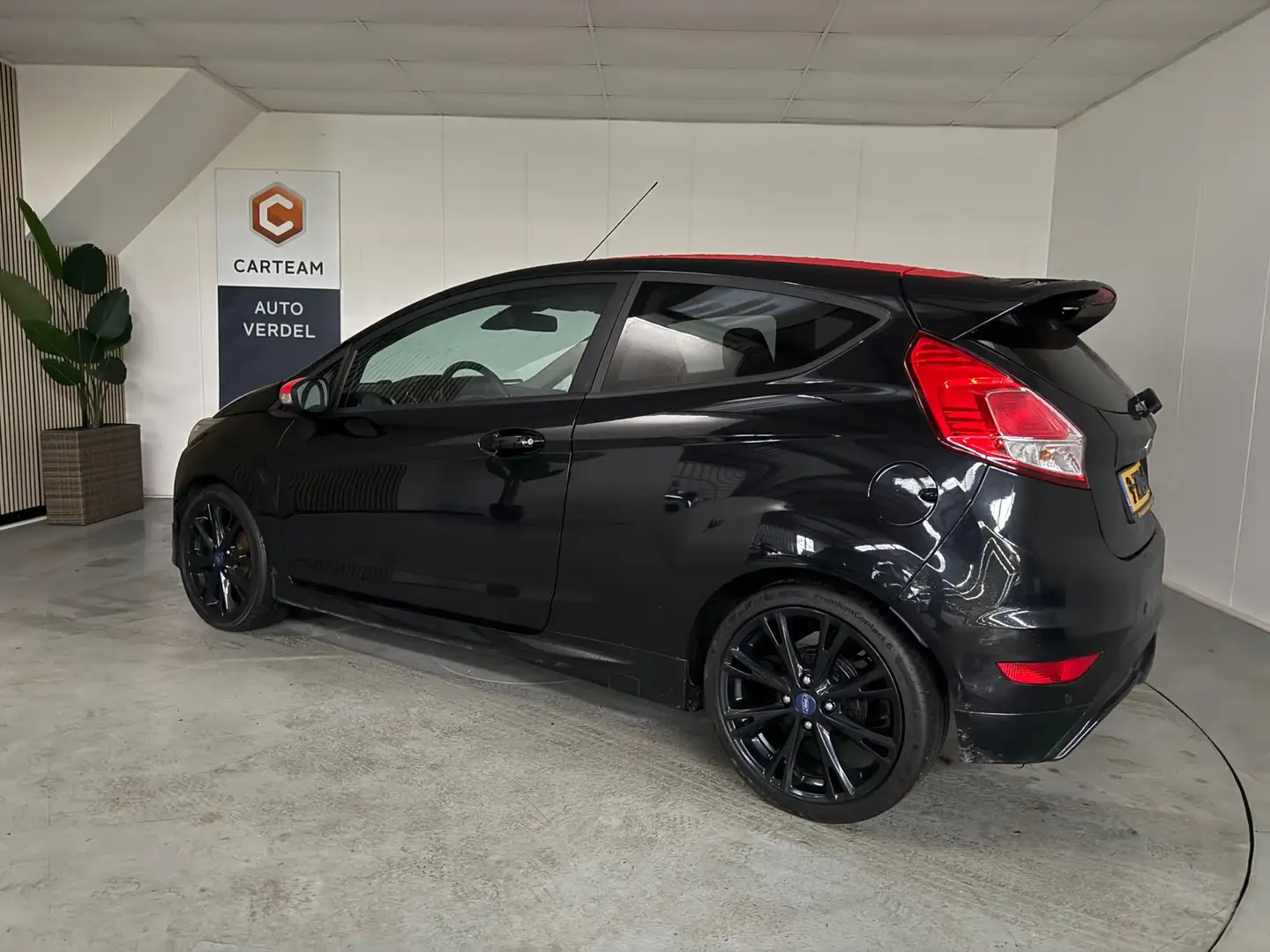 Ford Fiesta 1.0 EcoBoost Red/Black 140 PK, Edition Airco, LMV, Noir - 2