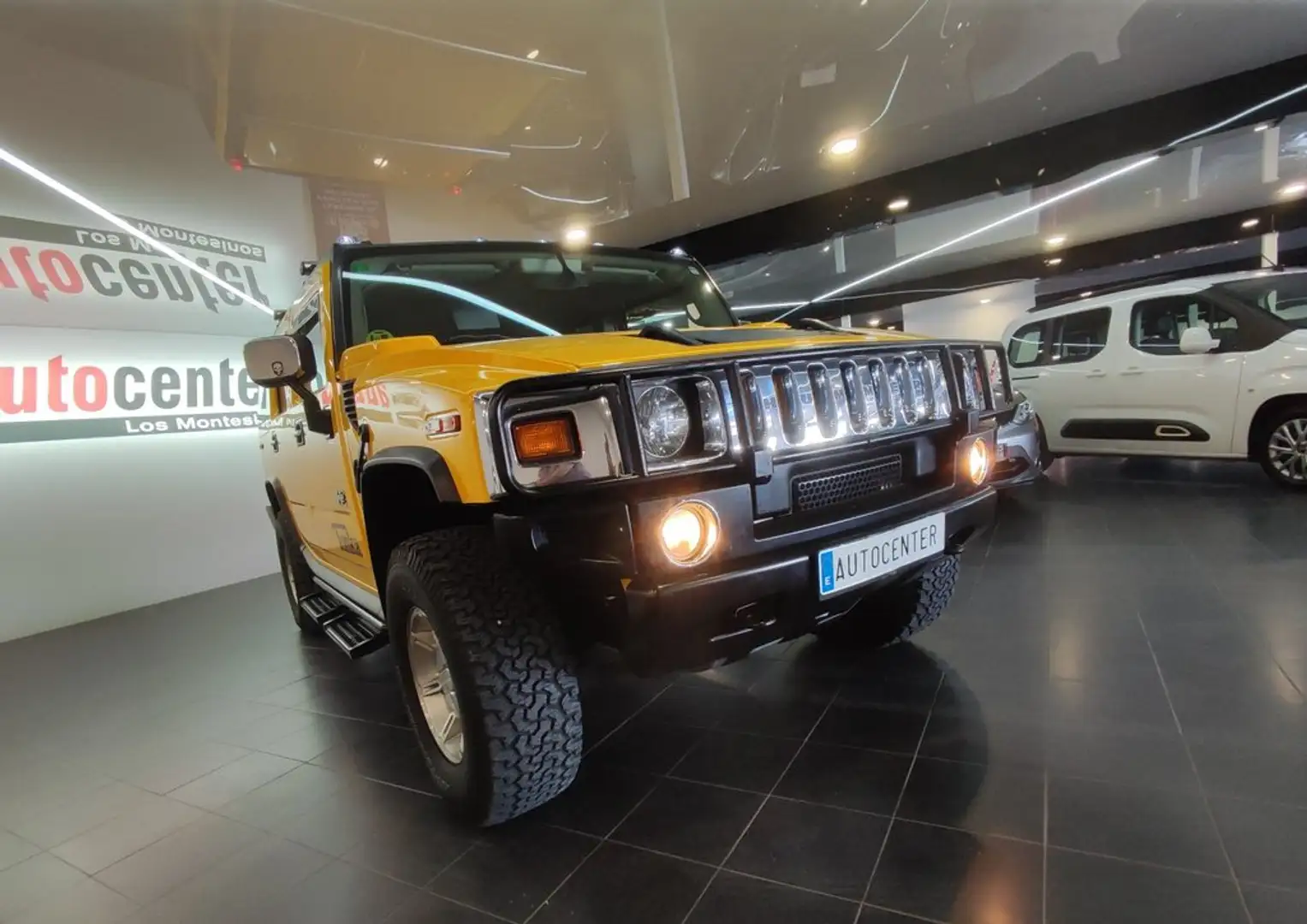 HUMMER H2 6.0 V8 Luxury Amarillo - 2