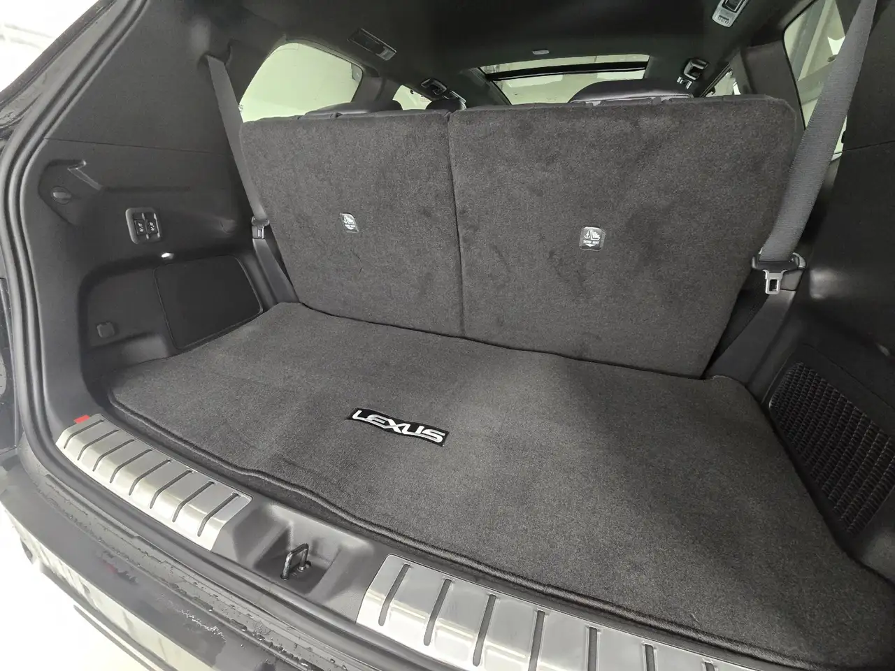 Lexus TX снимка Lexus TX