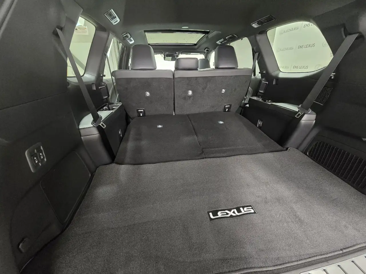 Lexus TX снимка Lexus TX