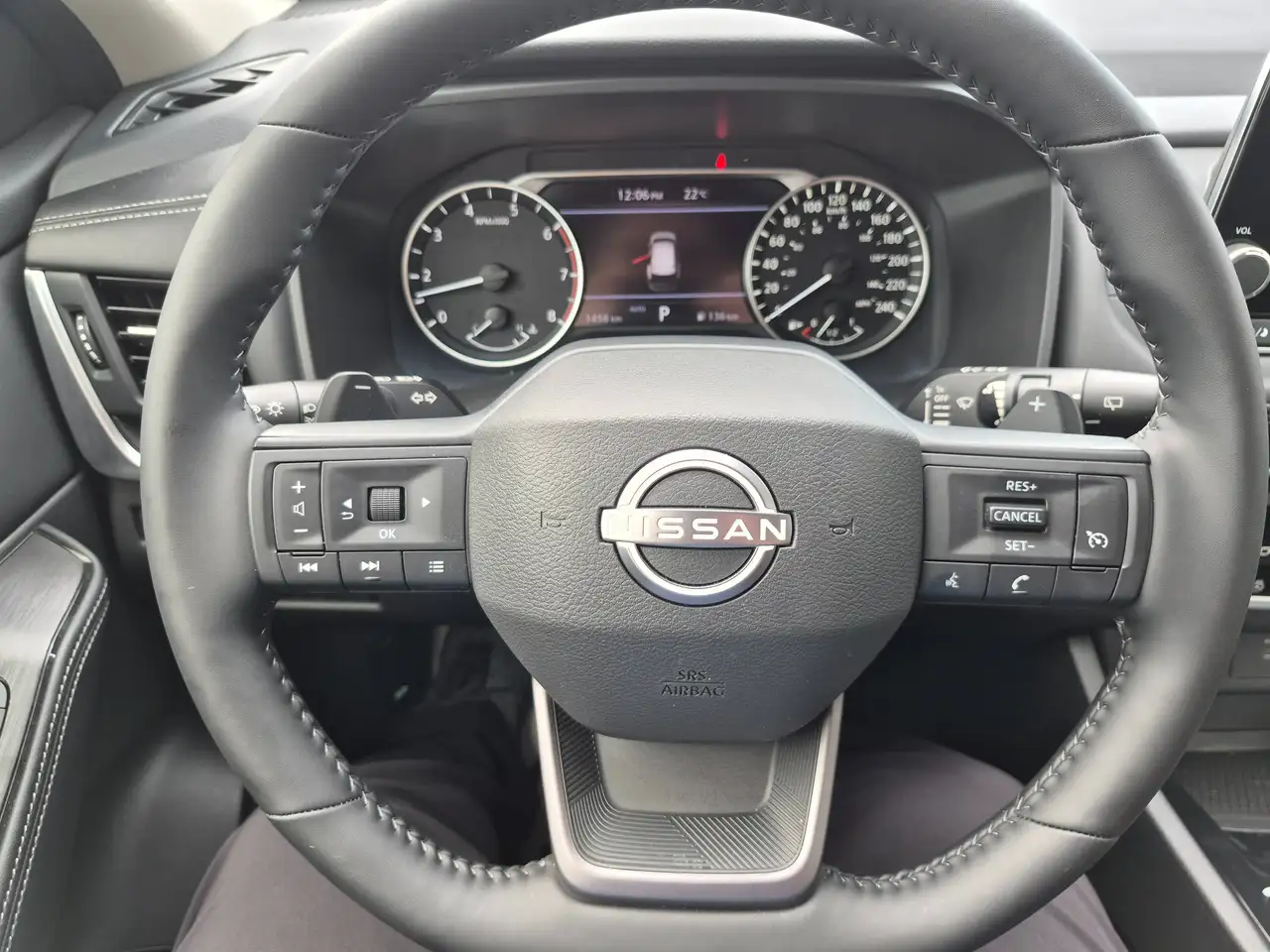 Nissan Rogue fotografie Nissan Rogue