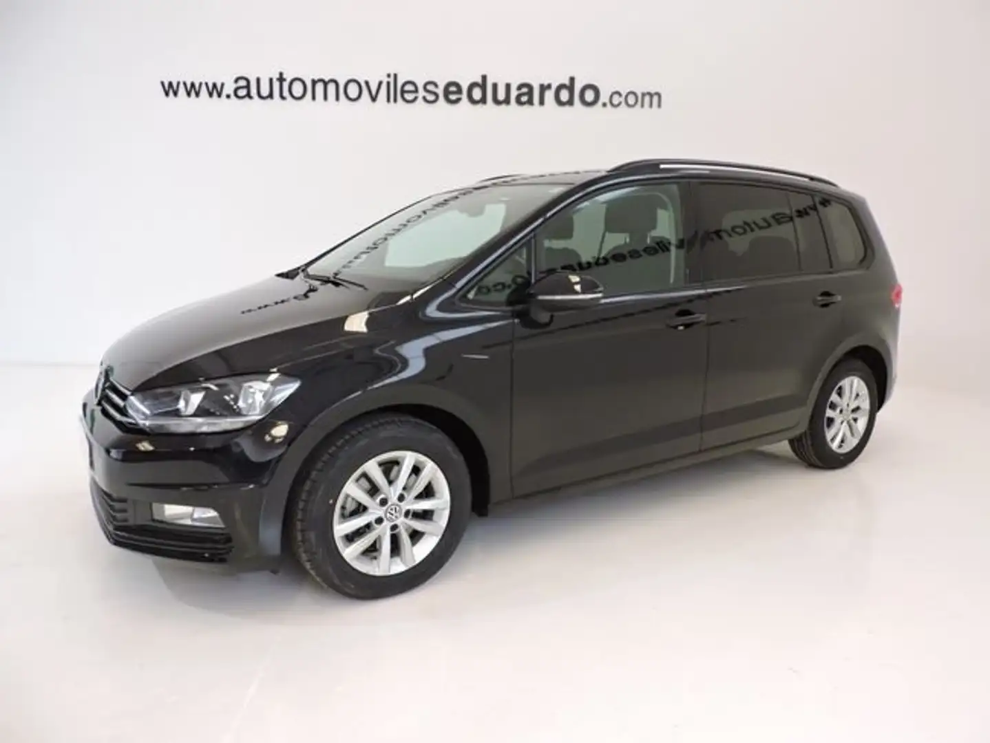Volkswagen Touran 1.6TDI CR BMT Advance 85kW Negro - 1