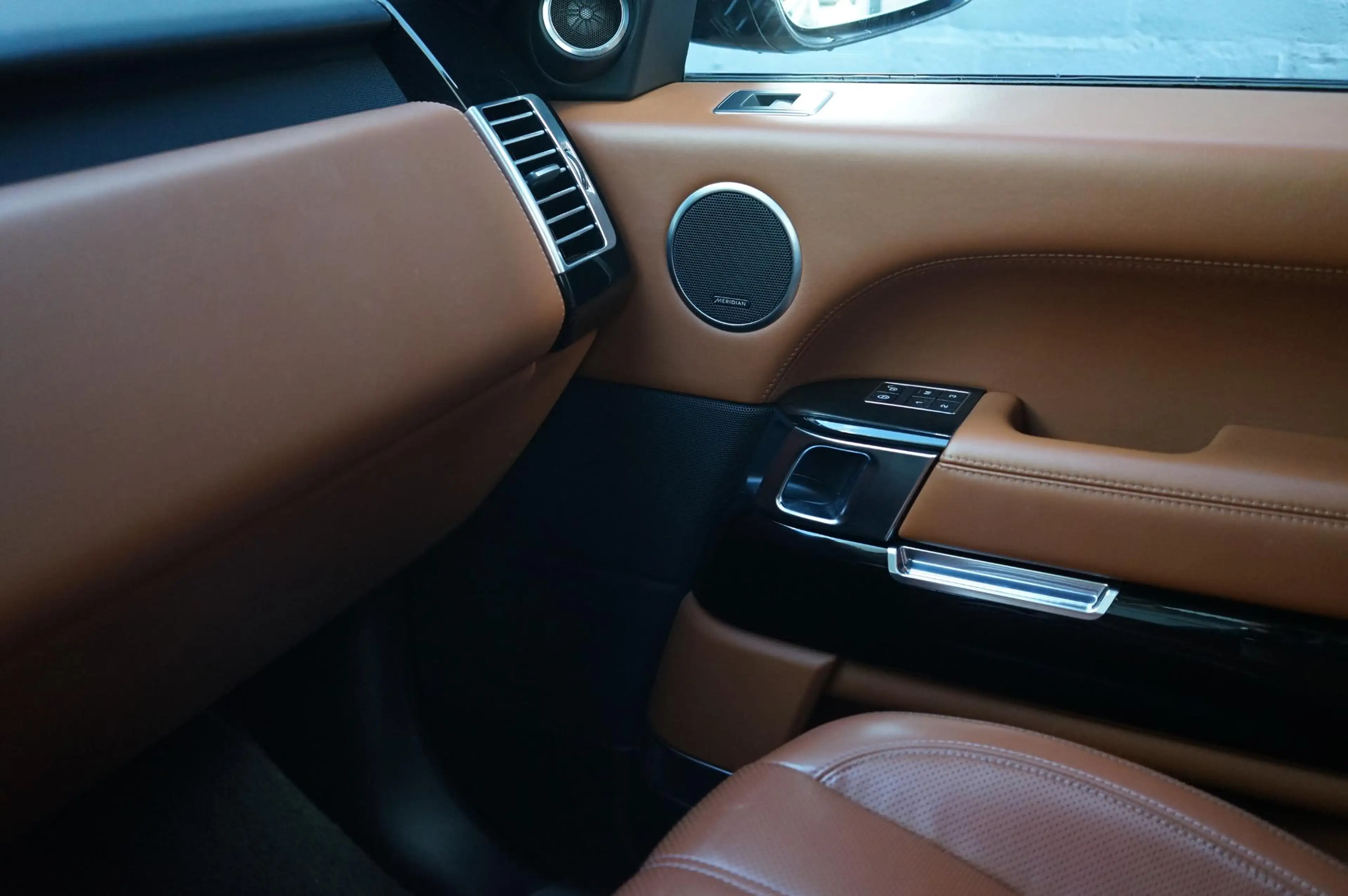 Land Rover Range Rover 4.4 SDV8 Autobiography VOL-217dkm — photo 5