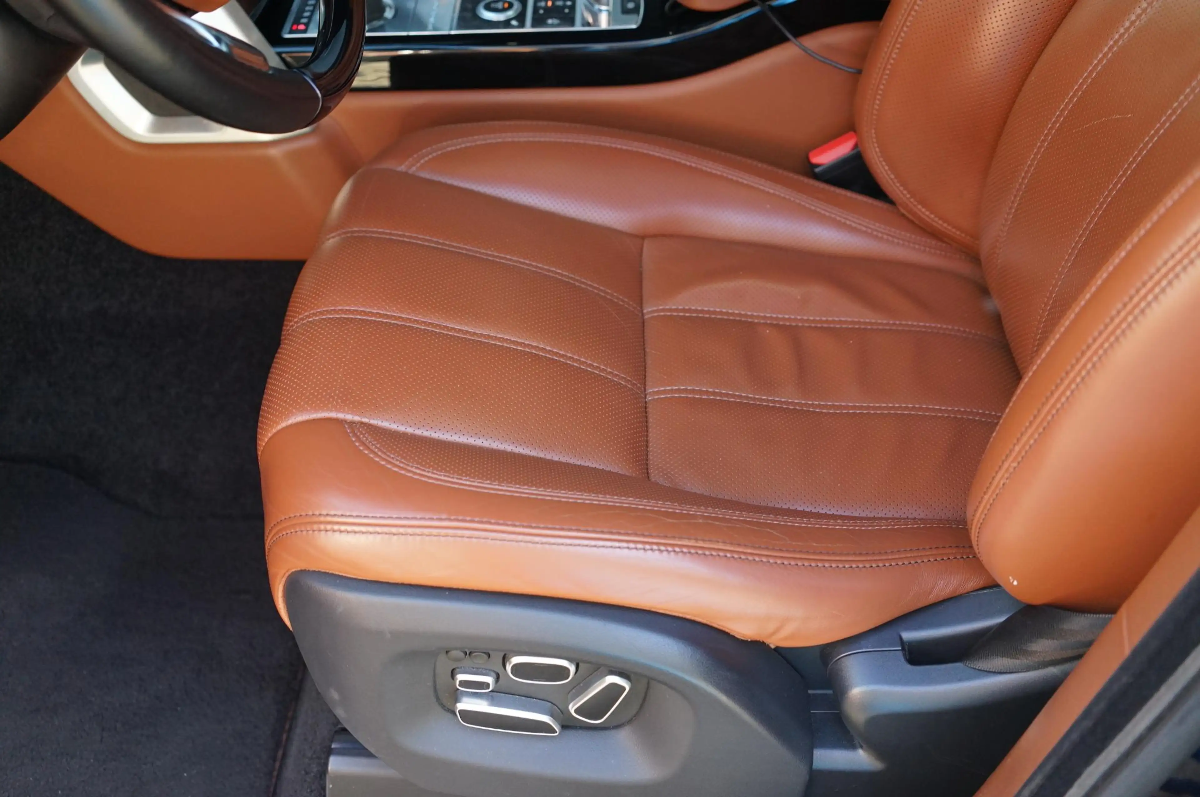 Land Rover Range Rover 4.4 SDV8 Autobiography VOL-217dkm — photo 4