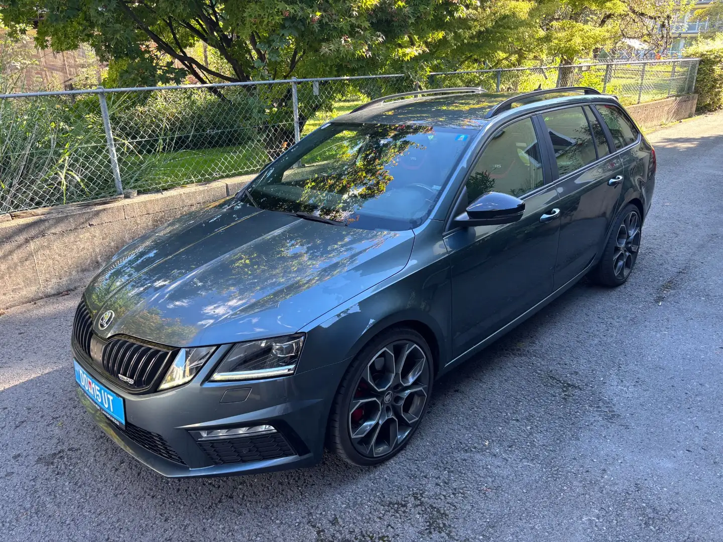 Skoda Octavia 2.0 TDI VRS / 8 fach / Privatverkauf Silber - 2
