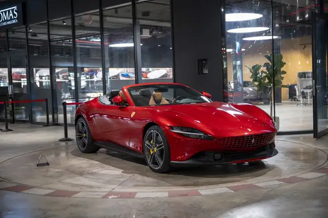 Ferrari Roma Spider