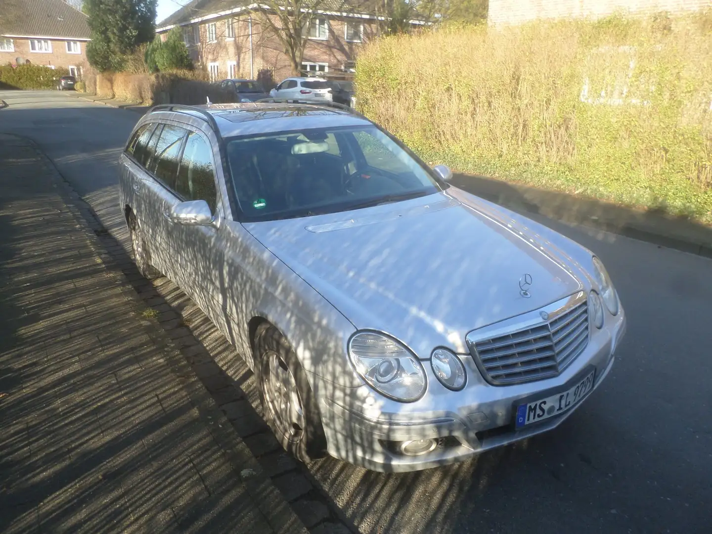 Mercedes-Benz E 220 T CDI Automatik Elegance Argent - 1