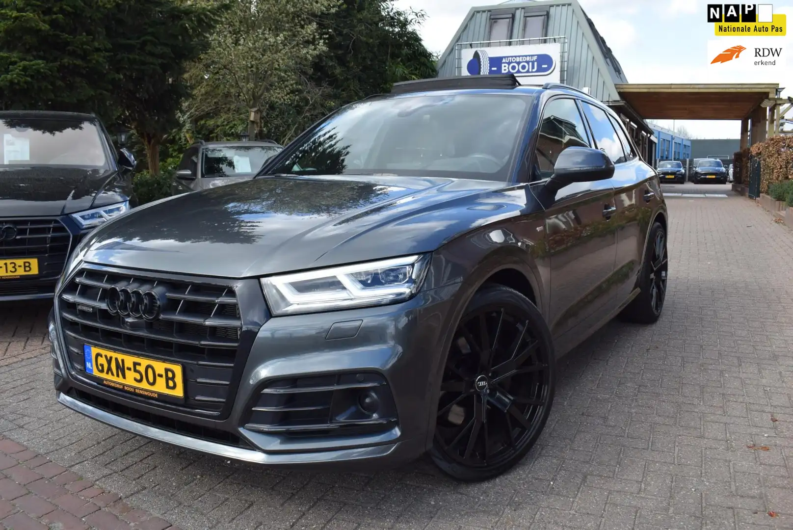 Audi Q5 55 TFSIe quattro S-LINE PANODAK/TREKH/LUCHTVERING/ Gris - 1