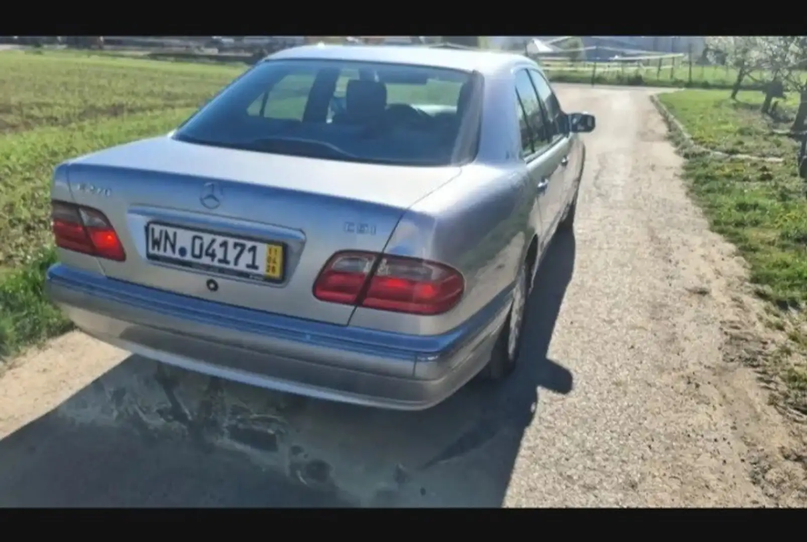 Mercedes-Benz E 270 CDI Elegance - 1