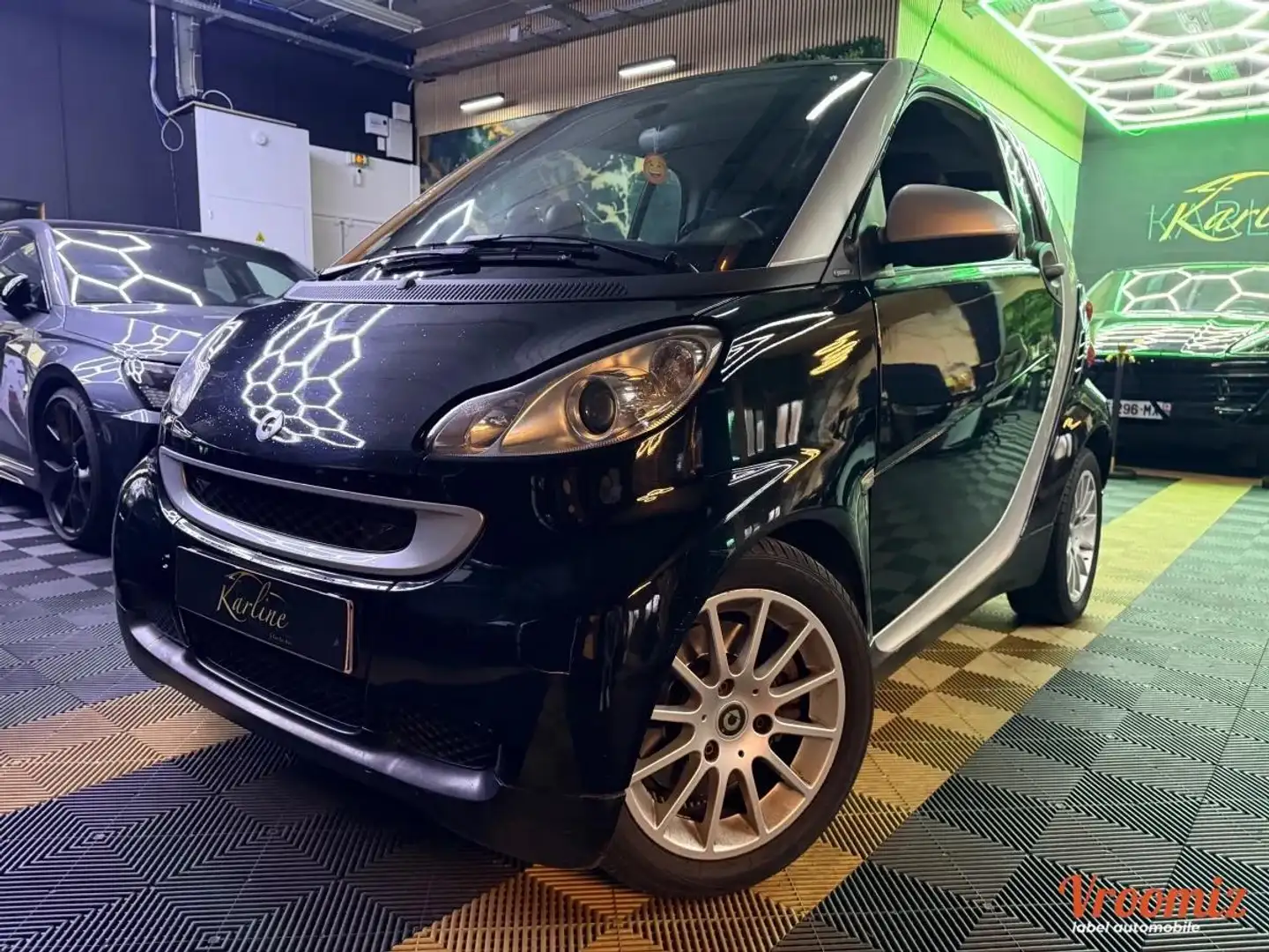 smart forTwo 1.0 70 cv MHD BVS I Entretien - Radio - Mode ECO Noir - 1