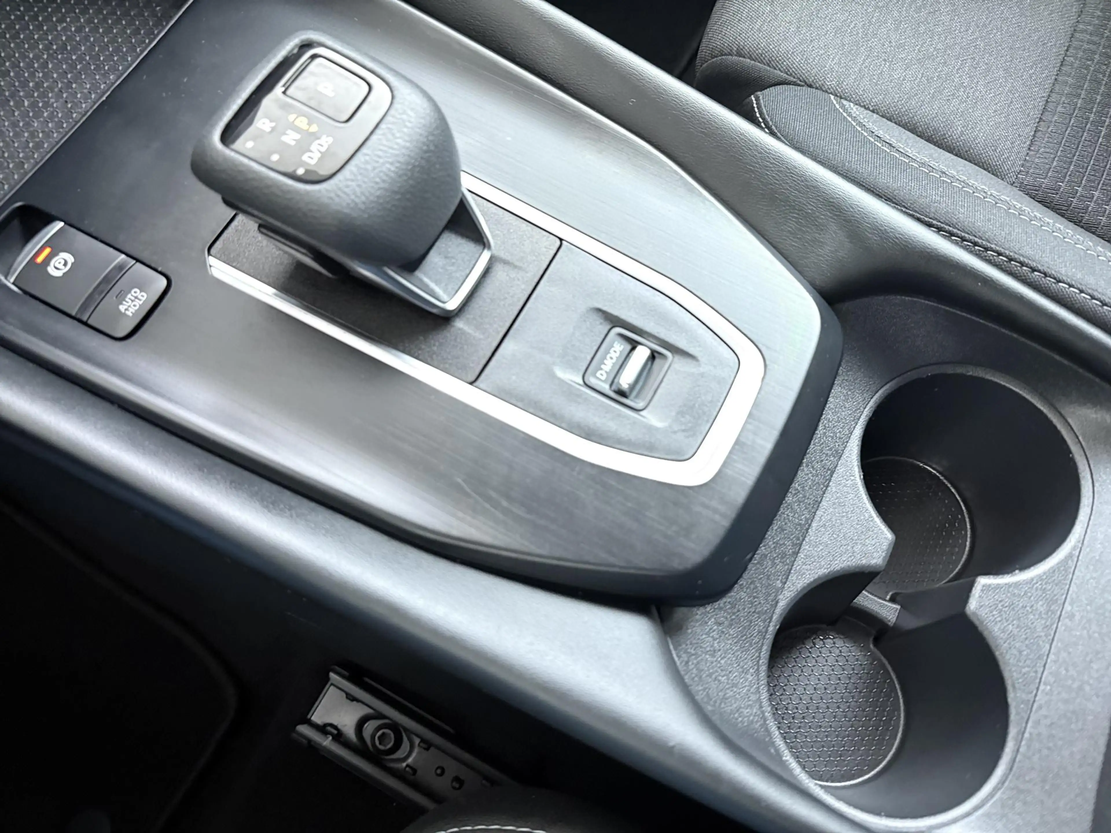 Nissan Qashqai 1.3 MHEV Xtronic N-Connecta | AUTOMAAT | Panoramad — photo 12
