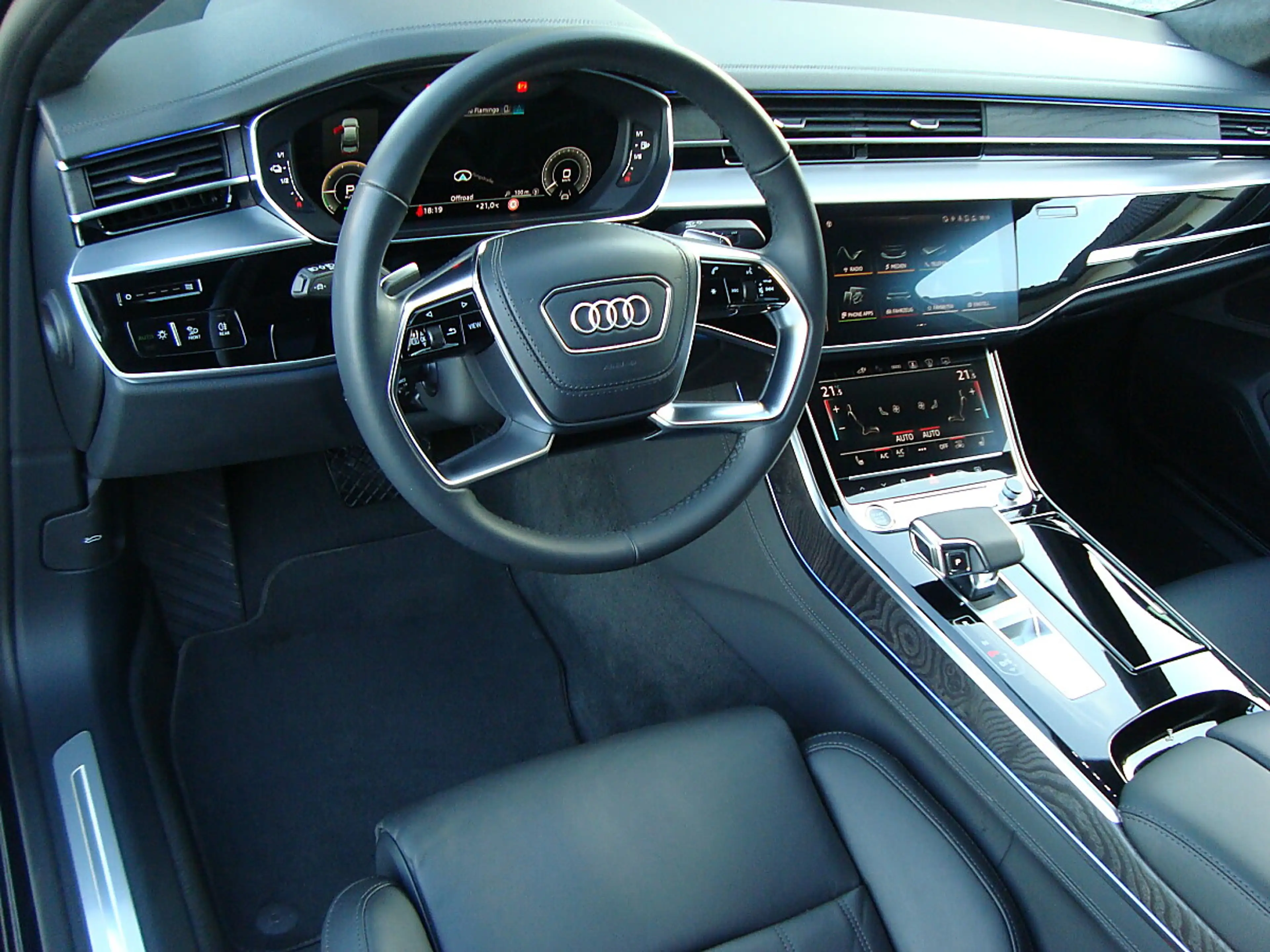 Audi A8 Lang 60 TFSI e quattro Facelift Mod 23 !! — photo 11
