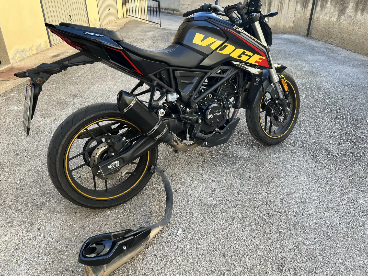Voge R125 doppio scarico - 1