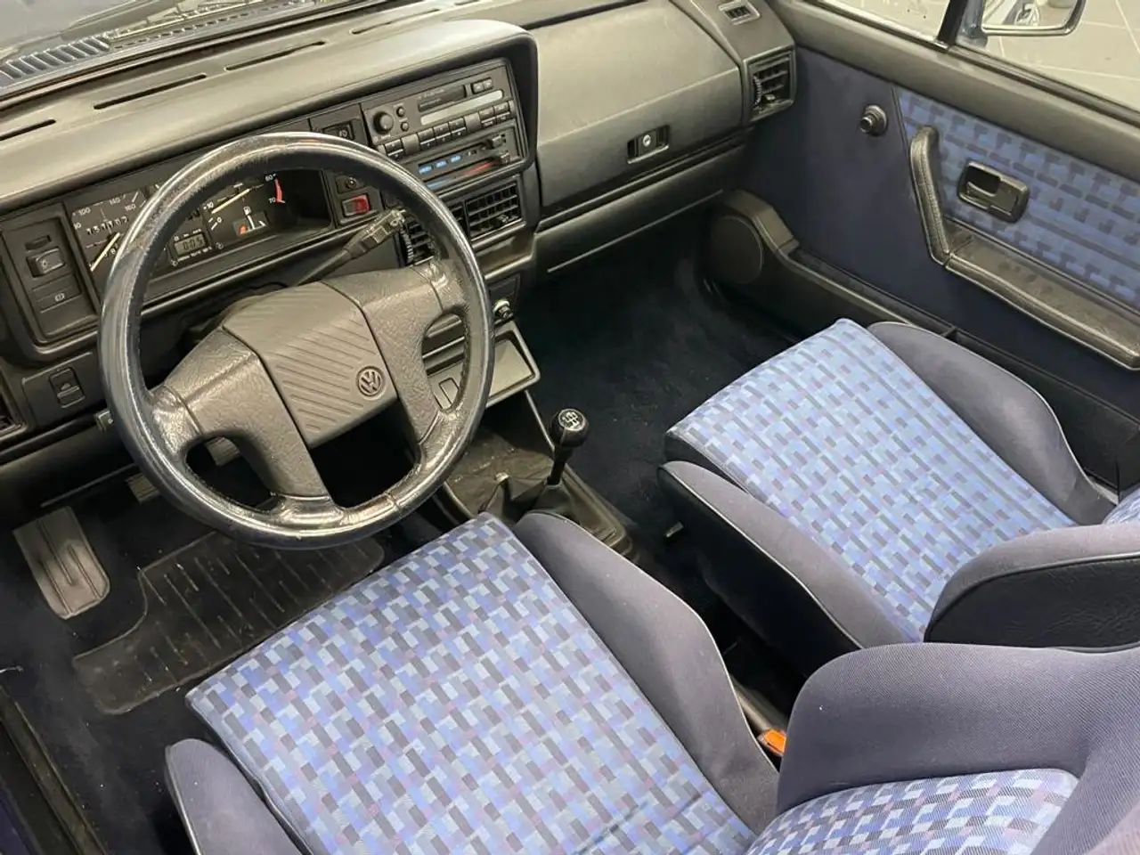 Volkswagen Golf Cabriolet 1.8, foto 2