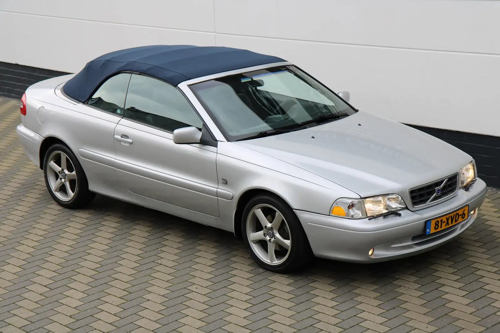 Volvo C70 Convertible 2.4 T Sport 193PK Aut. Youngtimer !! Gris - 2