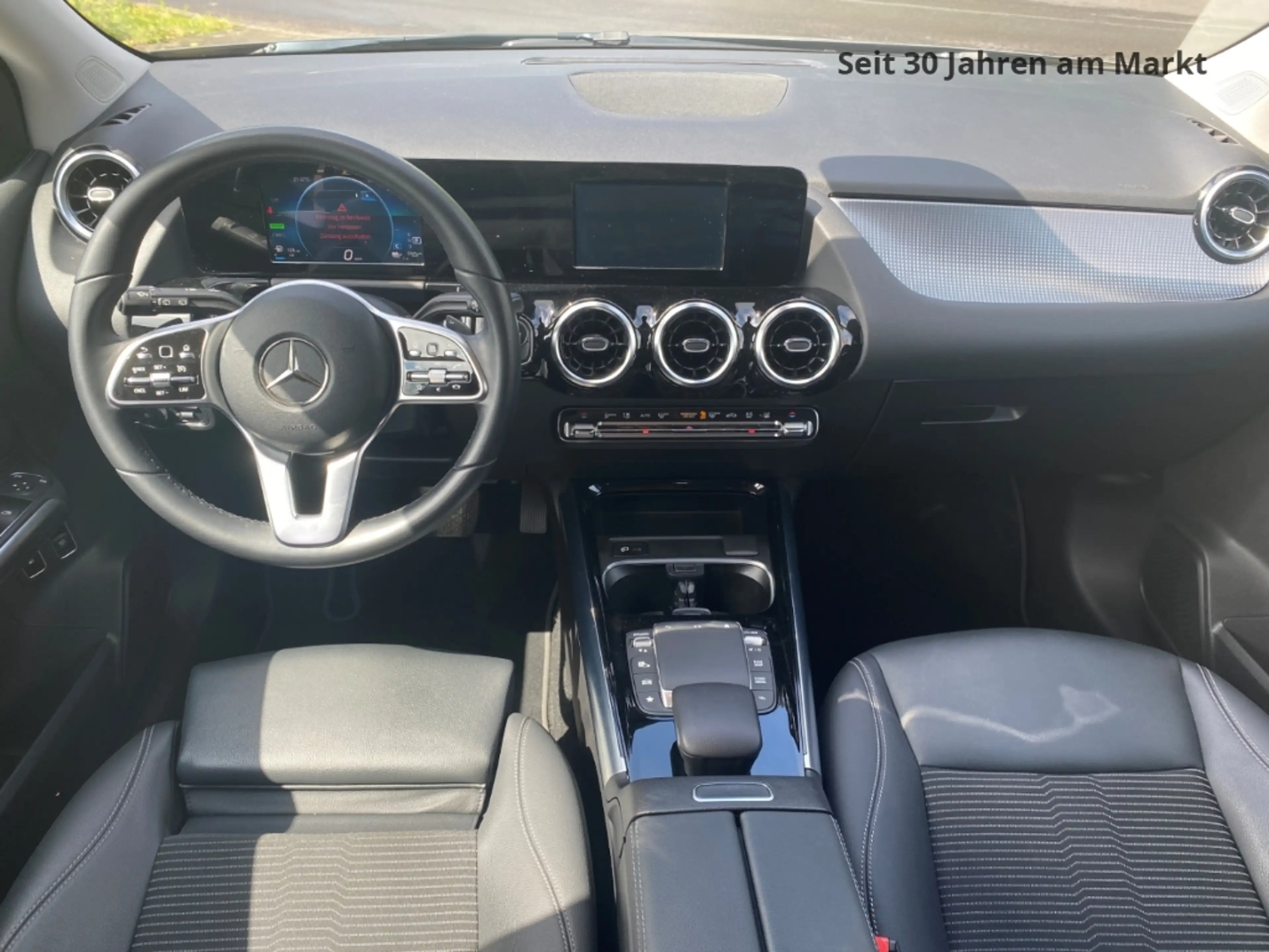 Mercedes-Benz B 250 E, LED, SH, PDC, Navi, WKR,1.Hand, Kamera, Alus, — photo 6