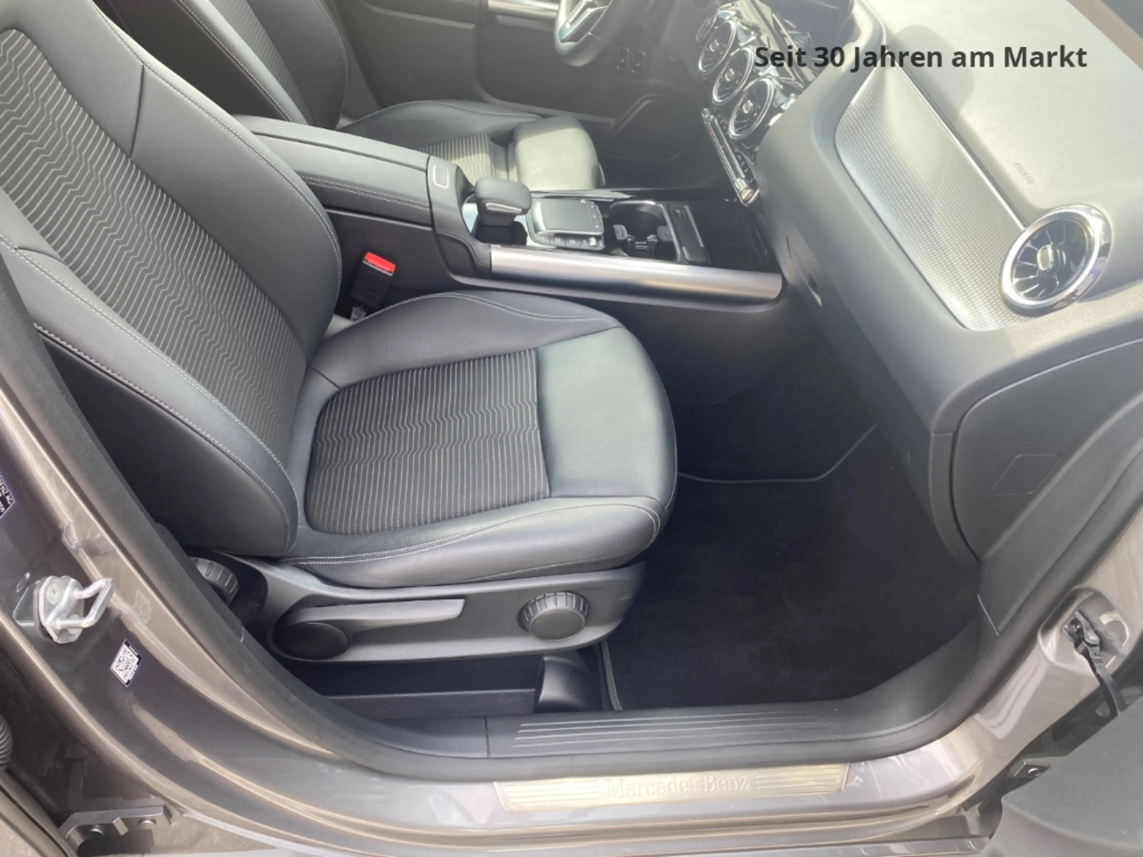 Mercedes-Benz B 250 E, LED, SH, PDC, Navi, WKR,1.Hand, Kamera, Alus, — photo 11