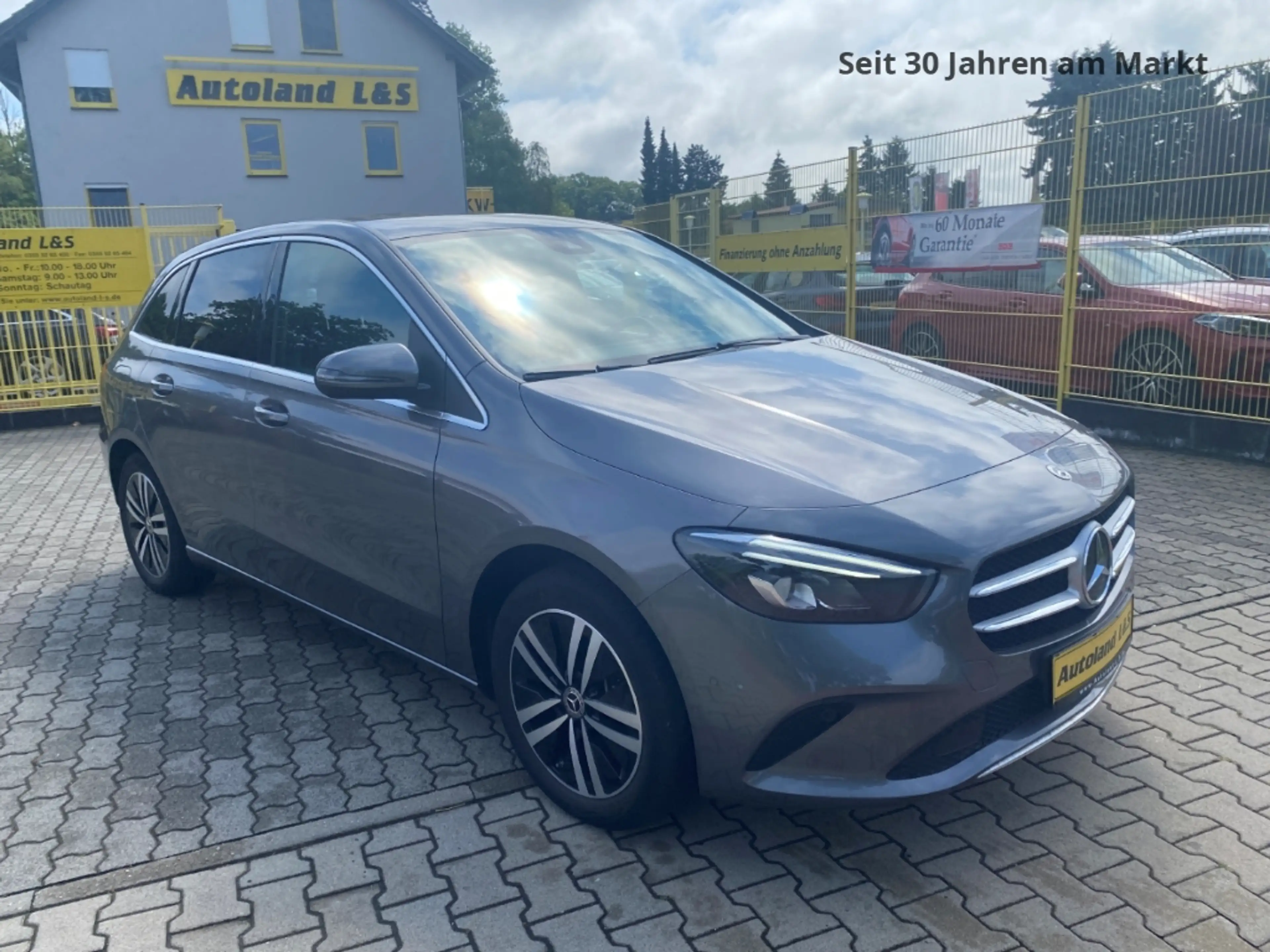 Mercedes-Benz B 250 E, LED, SH, PDC, Navi, WKR,1.Hand, Kamera, Alus, — photo 4