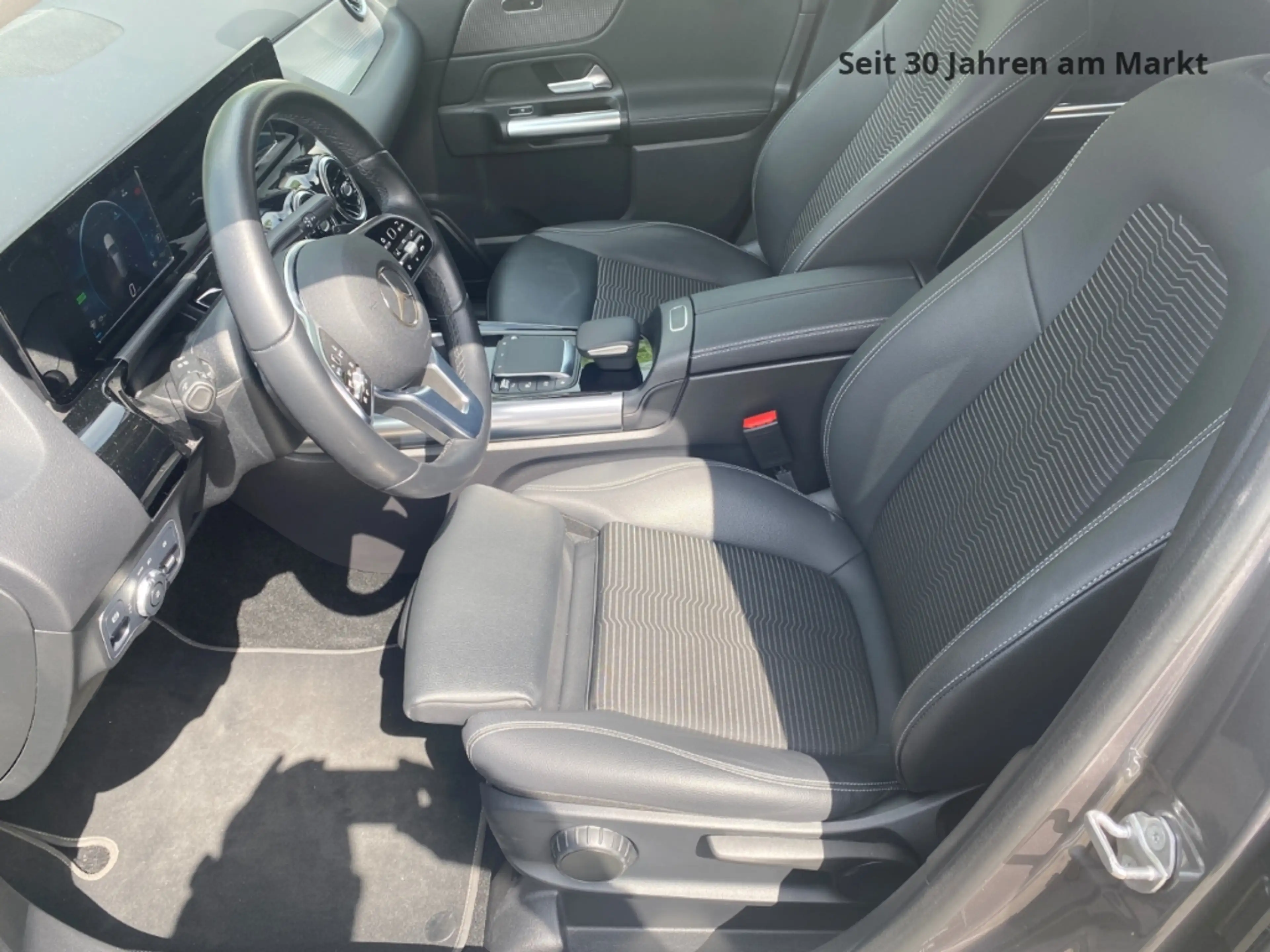 Mercedes-Benz B 250 E, LED, SH, PDC, Navi, WKR,1.Hand, Kamera, Alus, — photo 13