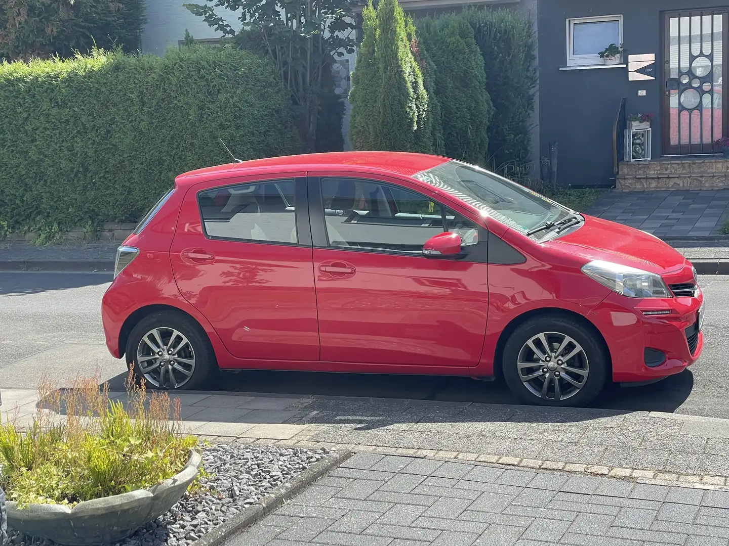 Toyota Yaris Edition 2014 Rot - 1