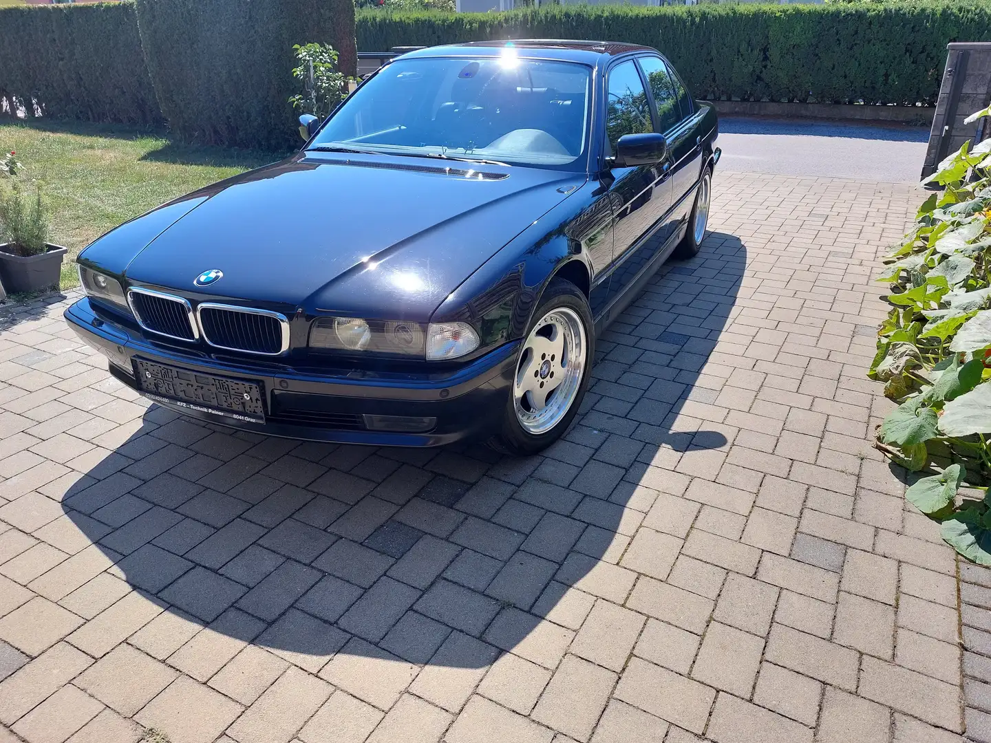 BMW 735 735i  Aut.  e38 Schwarz - 1