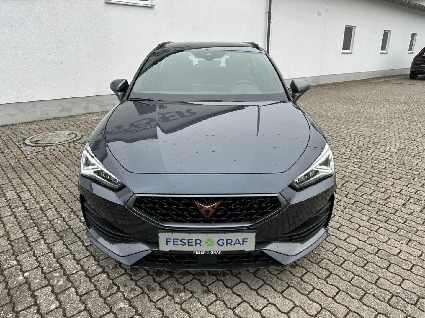 CUPRA Leon 2.0 TSI DSG ACC FaPa-L KAMERA KESSY Grau - 2