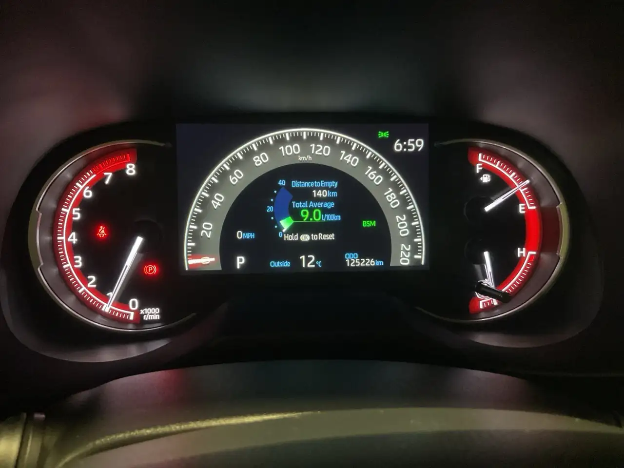 Toyota RAV 4 снимка Toyota RAV 4
