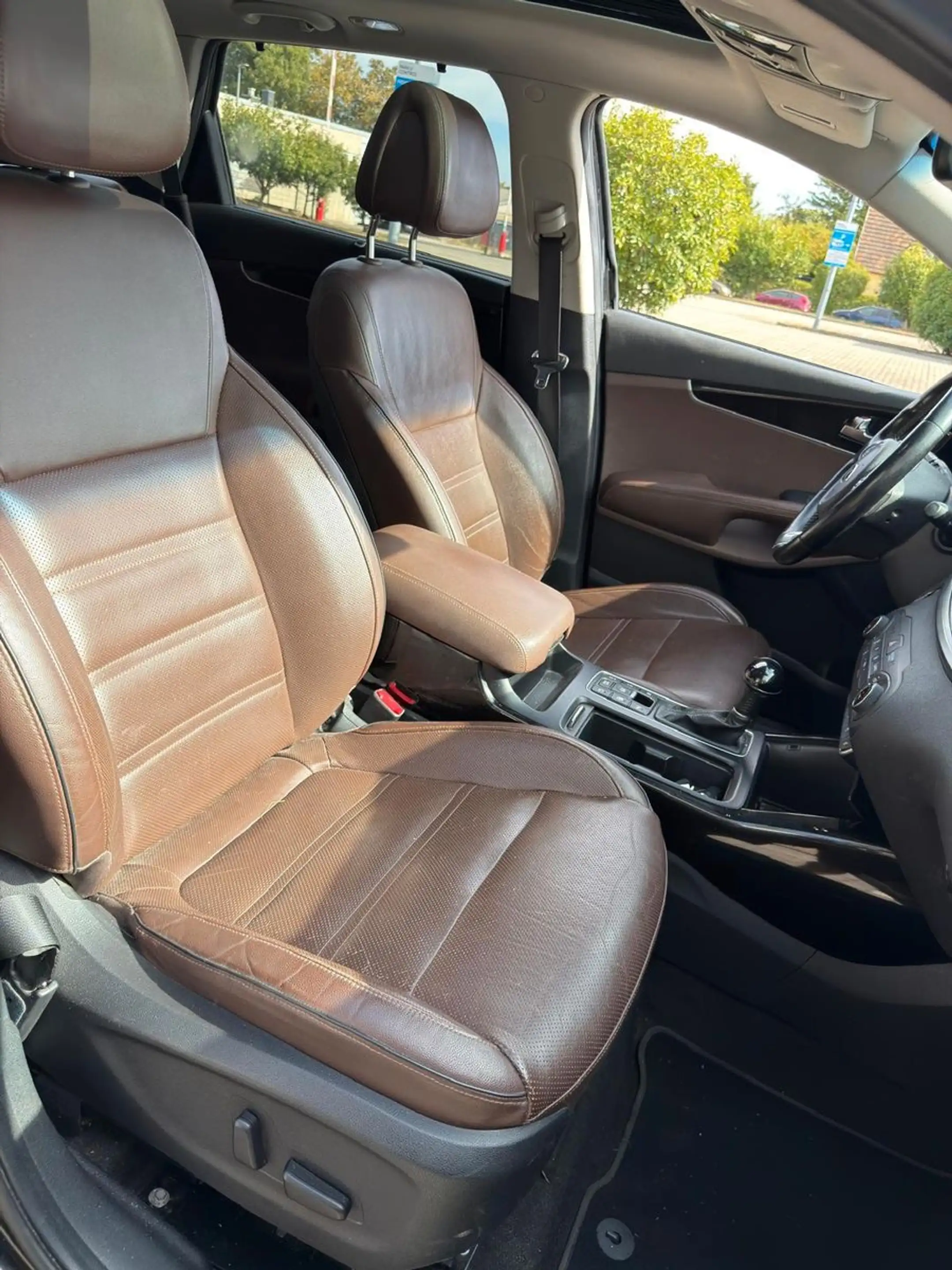 Kia Sorento Platinum Edition 4WD/360°/AHK/Pano/Xenon — photo 14