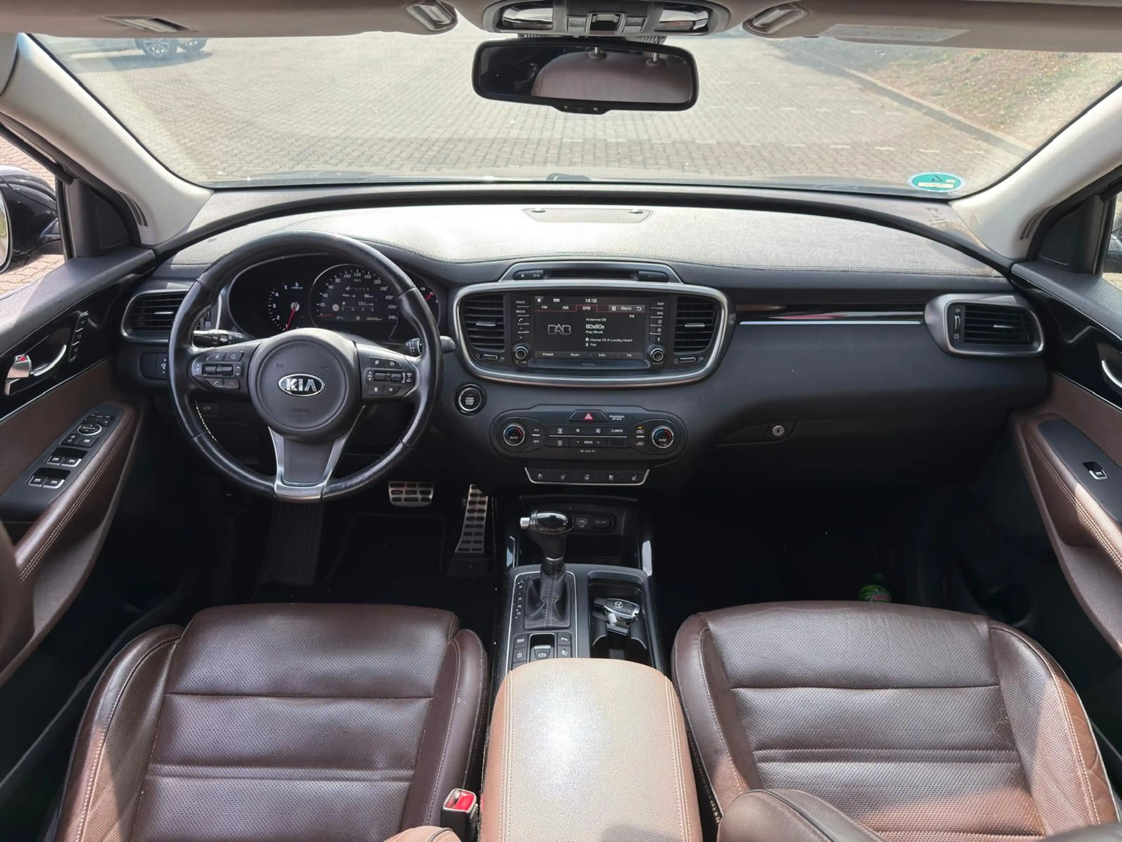 Kia Sorento Platinum Edition 4WD/360°/AHK/Pano/Xenon — photo 12