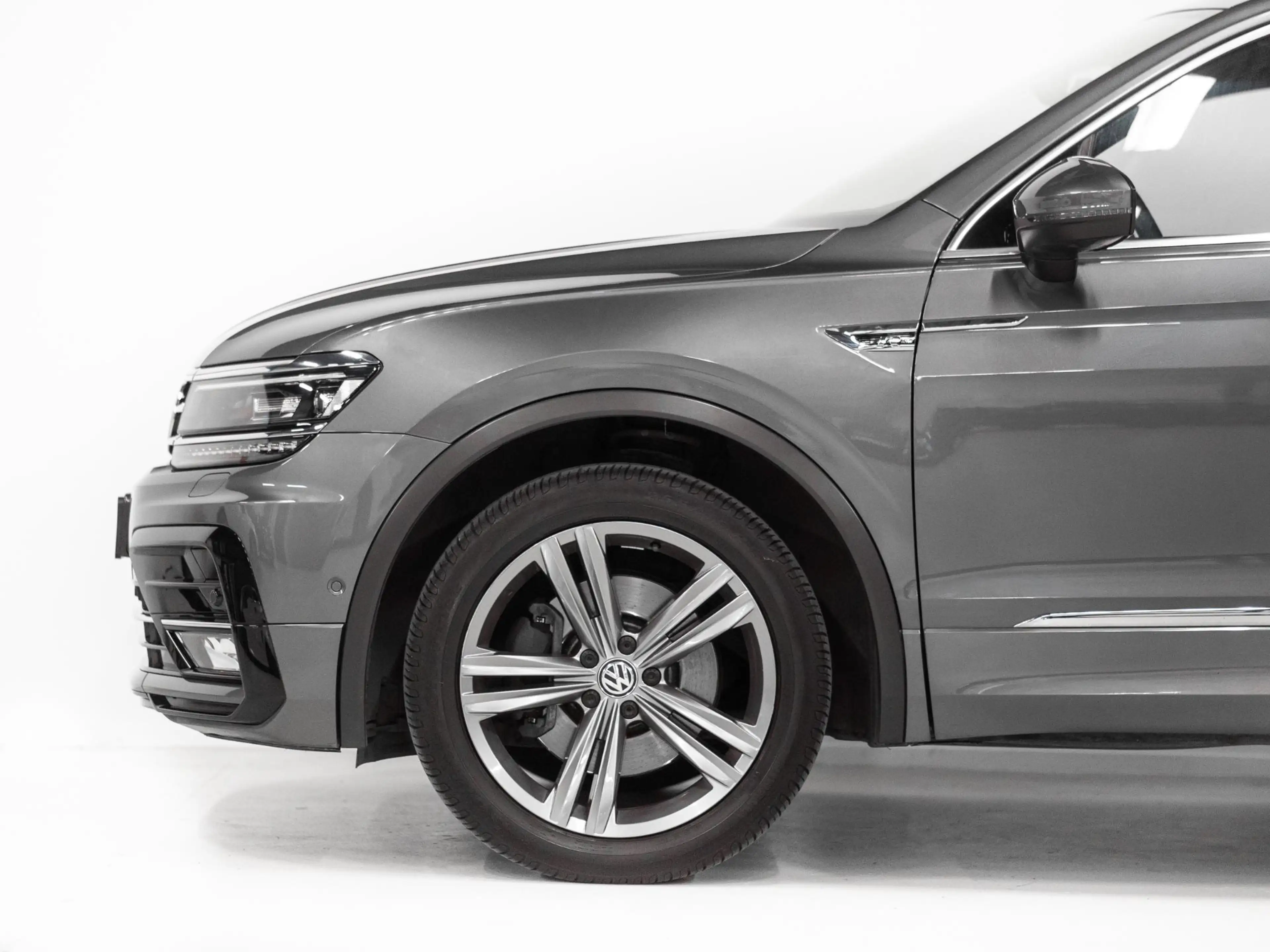 Volkswagen Tiguan 2.0 TSI 4Motion 220PK 3x R-Line Pano Leer Memory — photo 11