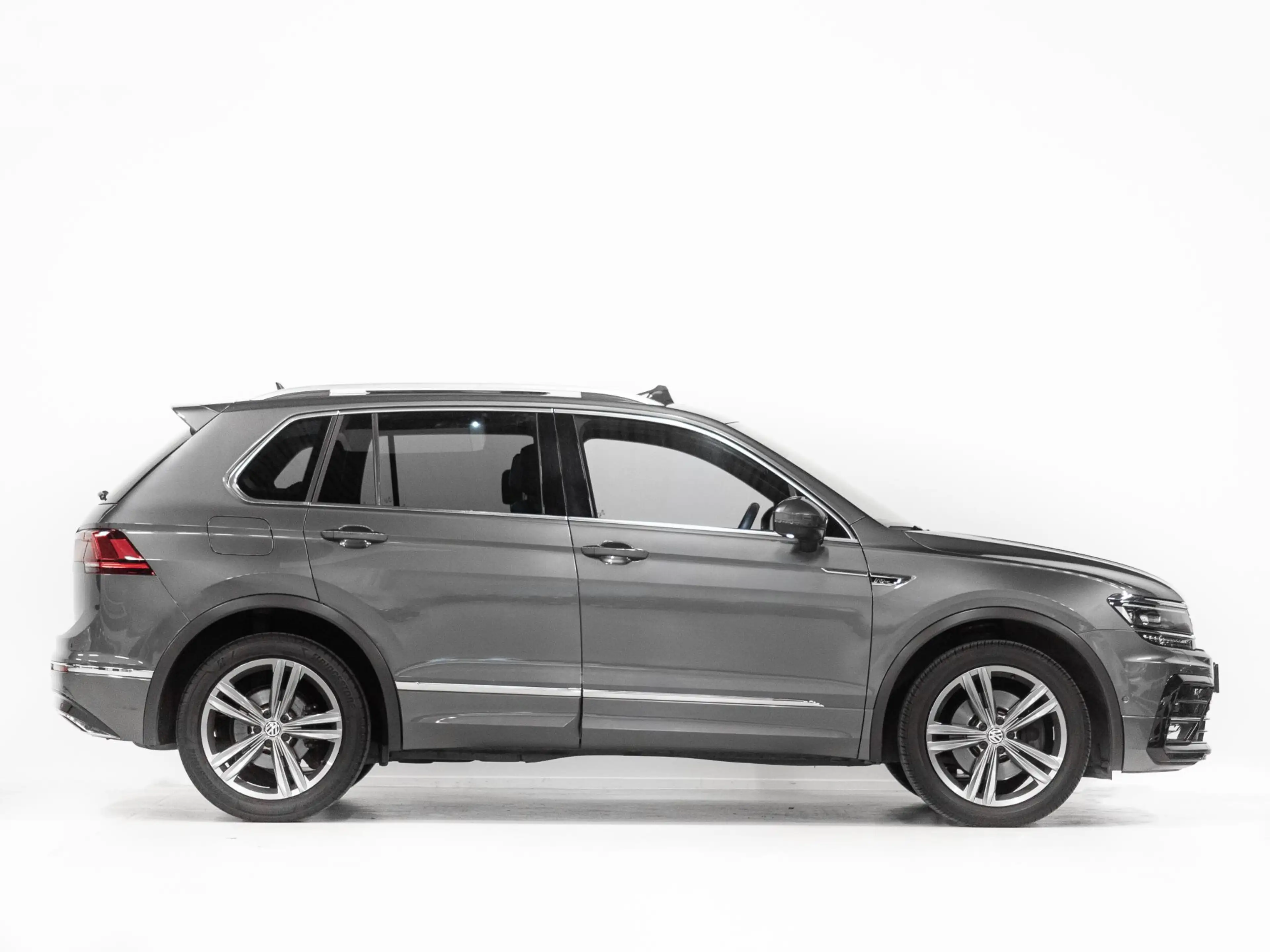 Volkswagen Tiguan 2.0 TSI 4Motion 220PK 3x R-Line Pano Leer Memory — photo 7