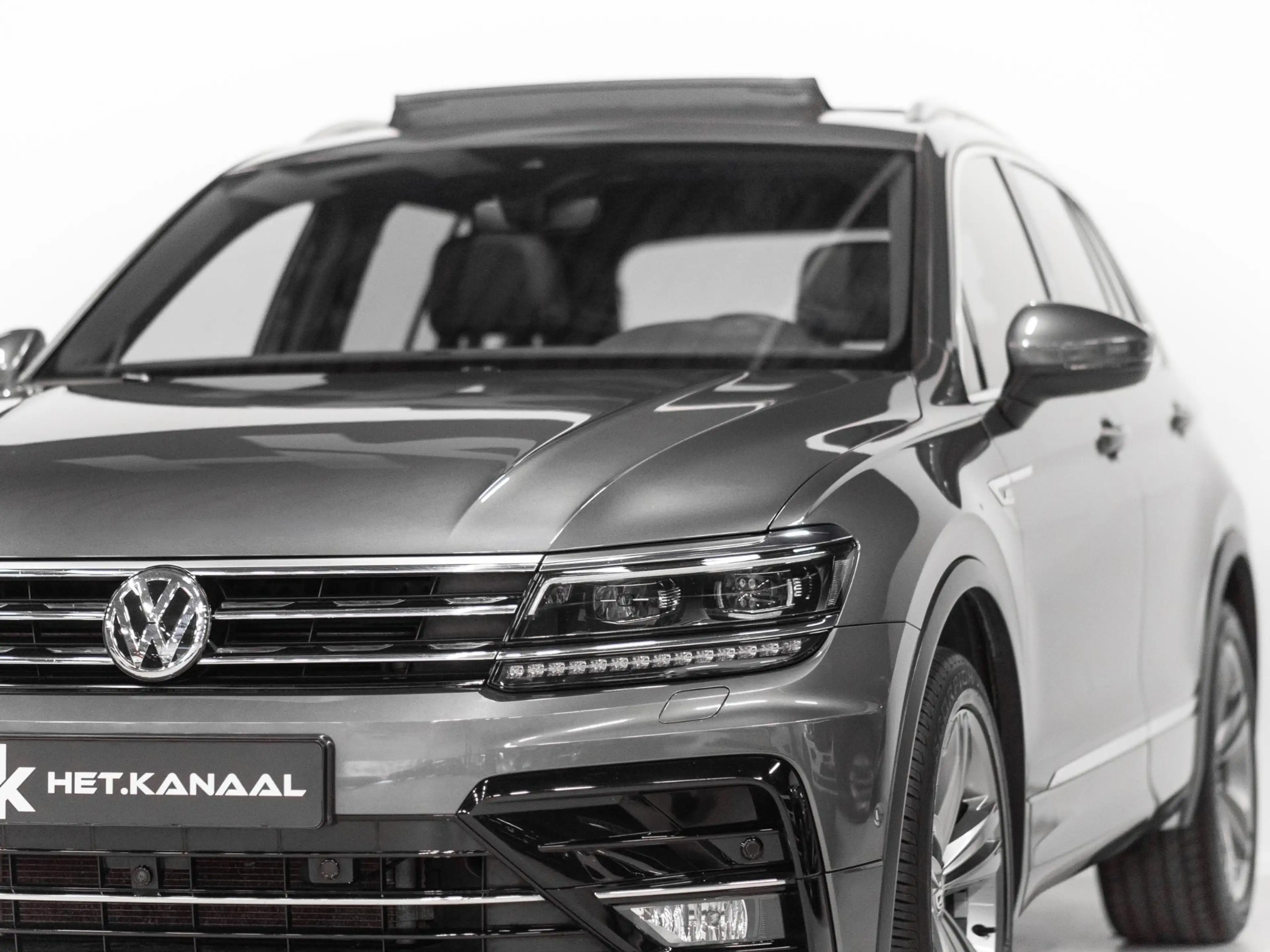Volkswagen Tiguan 2.0 TSI 4Motion 220PK 3x R-Line Pano Leer Memory — photo 9