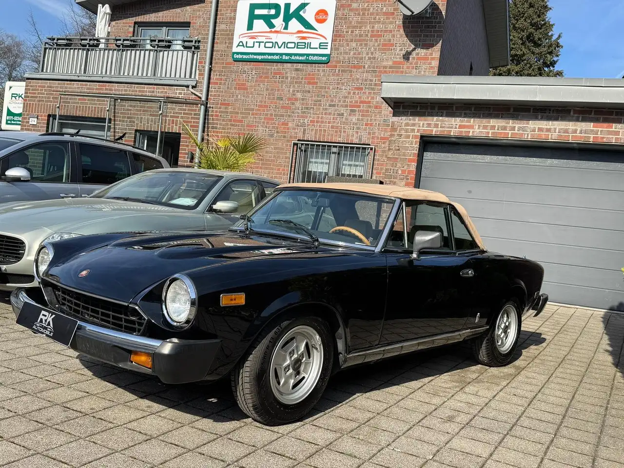 Fiat 124 Spider Leder+Sfoffverdeck+H-Kennz., foto 4