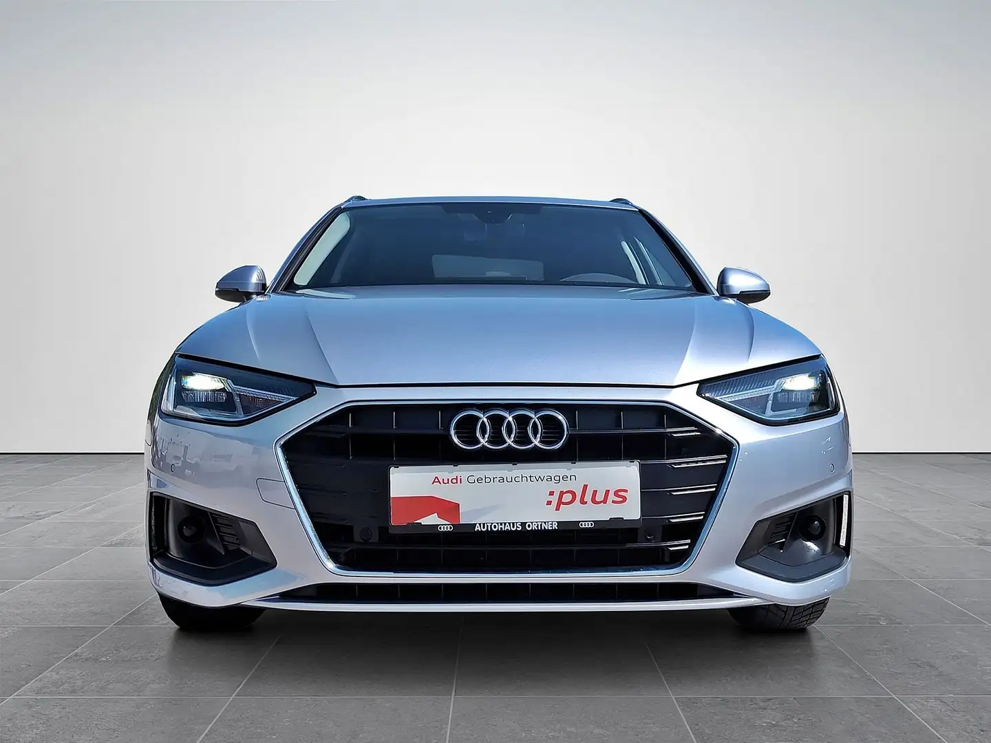 Audi A4 35 TDI Silber - 2