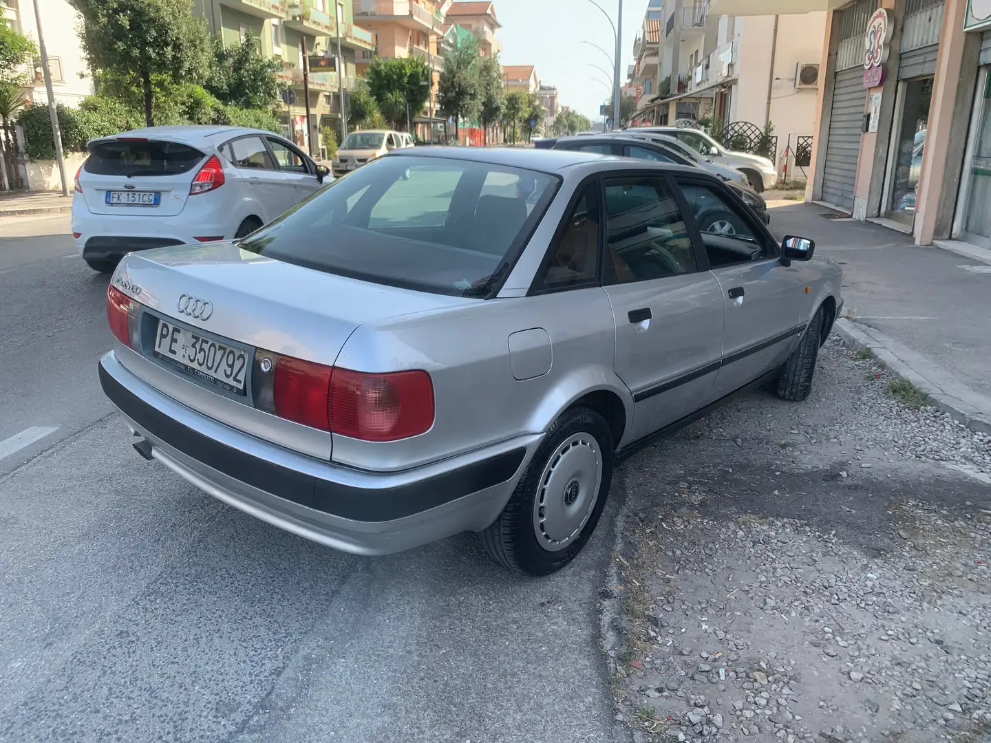 Audi 80 80 2.0 cat. Gri - 2